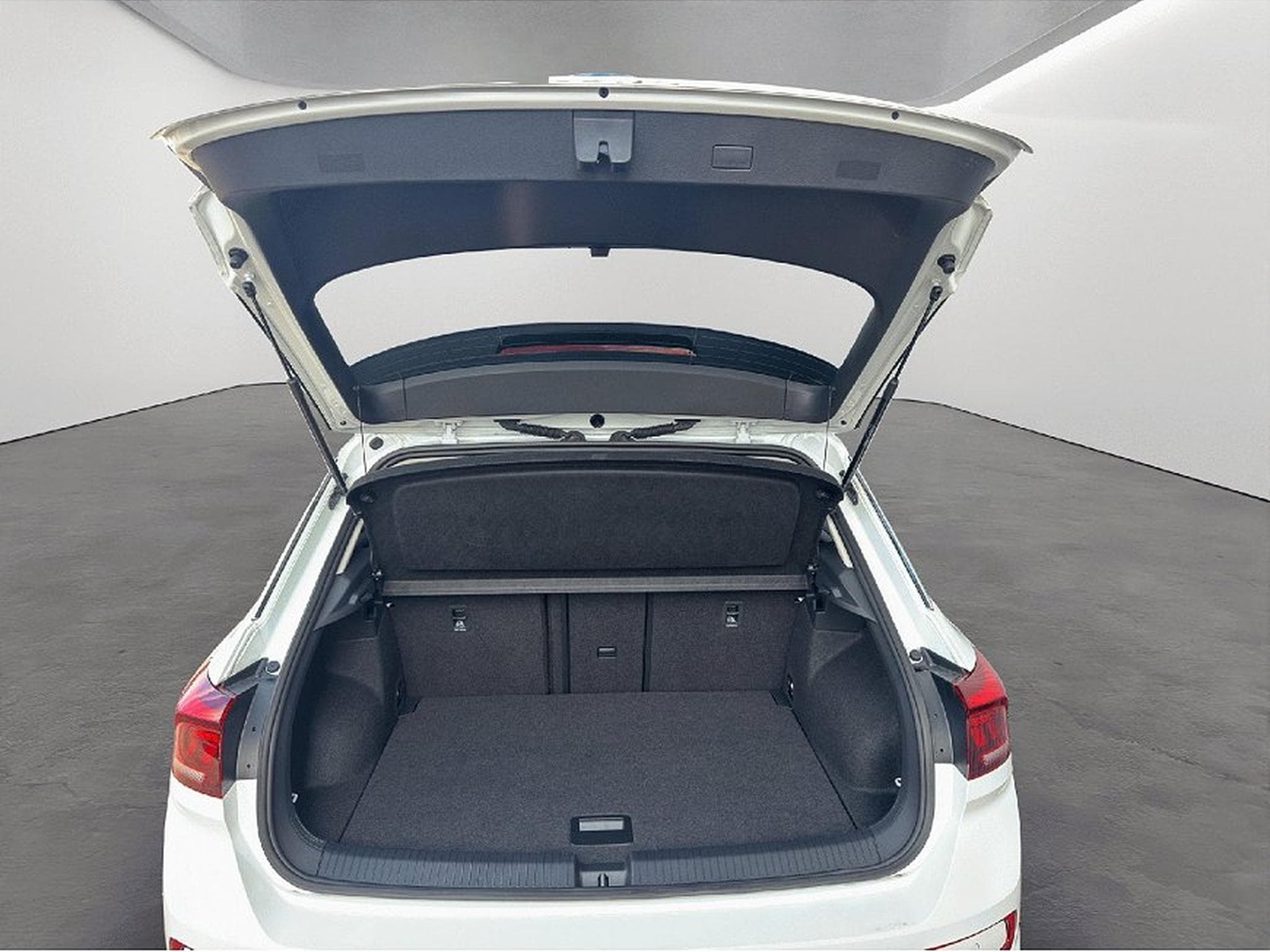 VW T-Roc (2025) - Photo 6