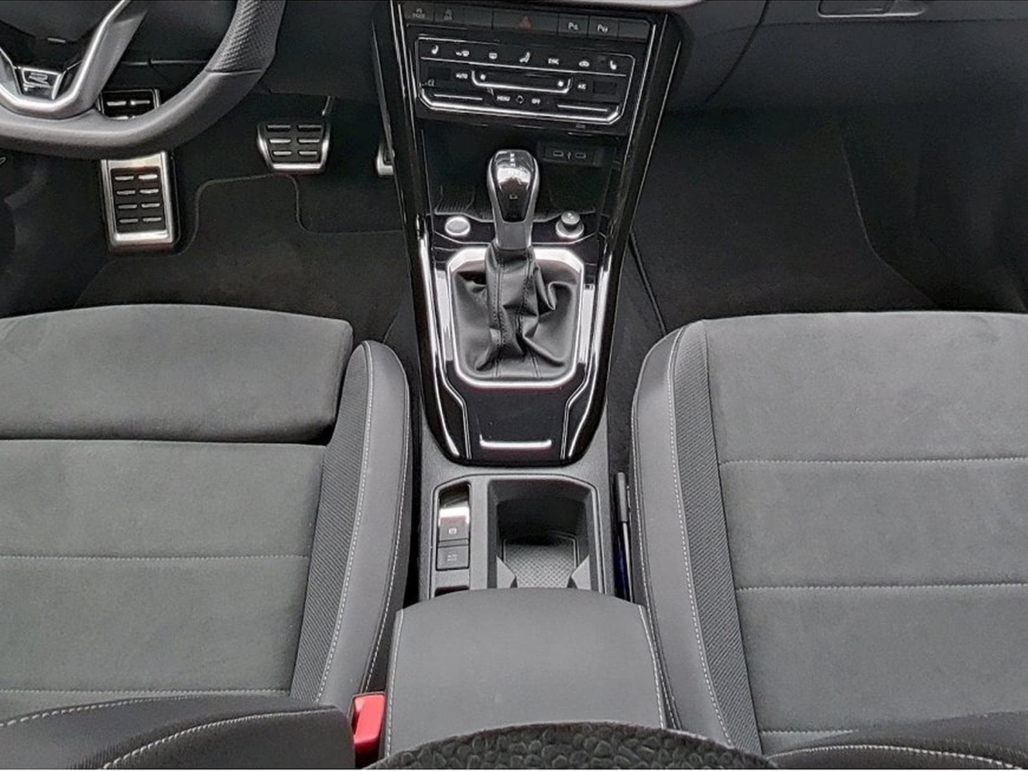 VW T-Roc (2025) - Photo 12