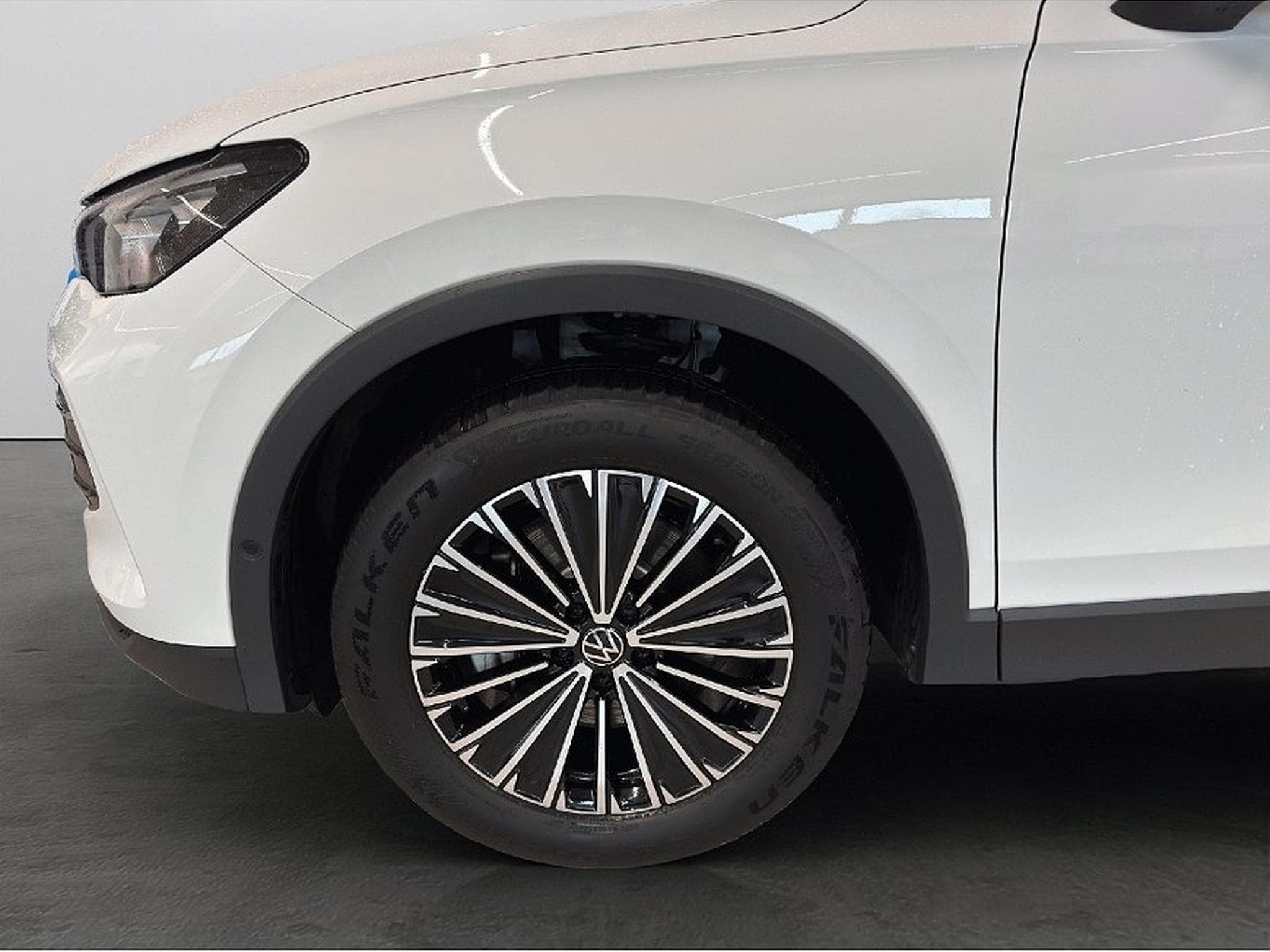 VW Tiguan (2025) - Photo 8