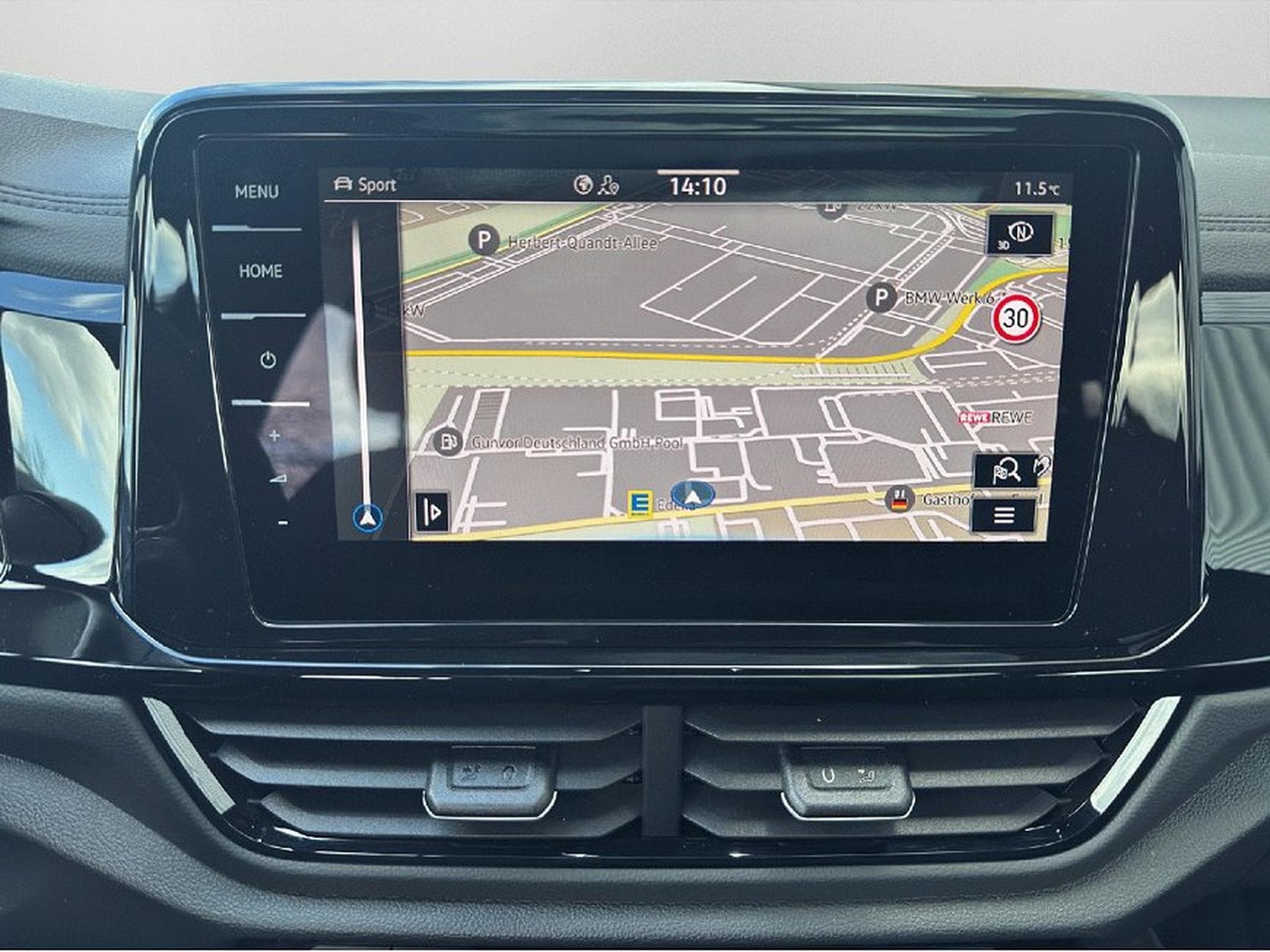 VW T-Roc (2025) - Photo 14