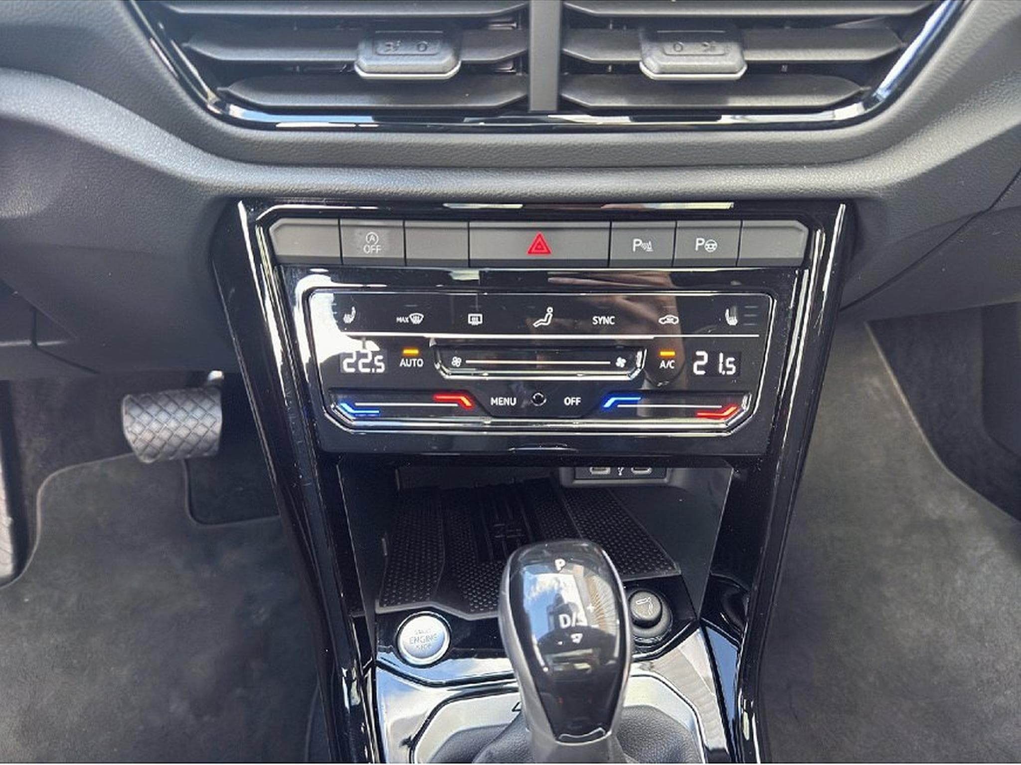 VW T-Roc (2025) - Photo 15