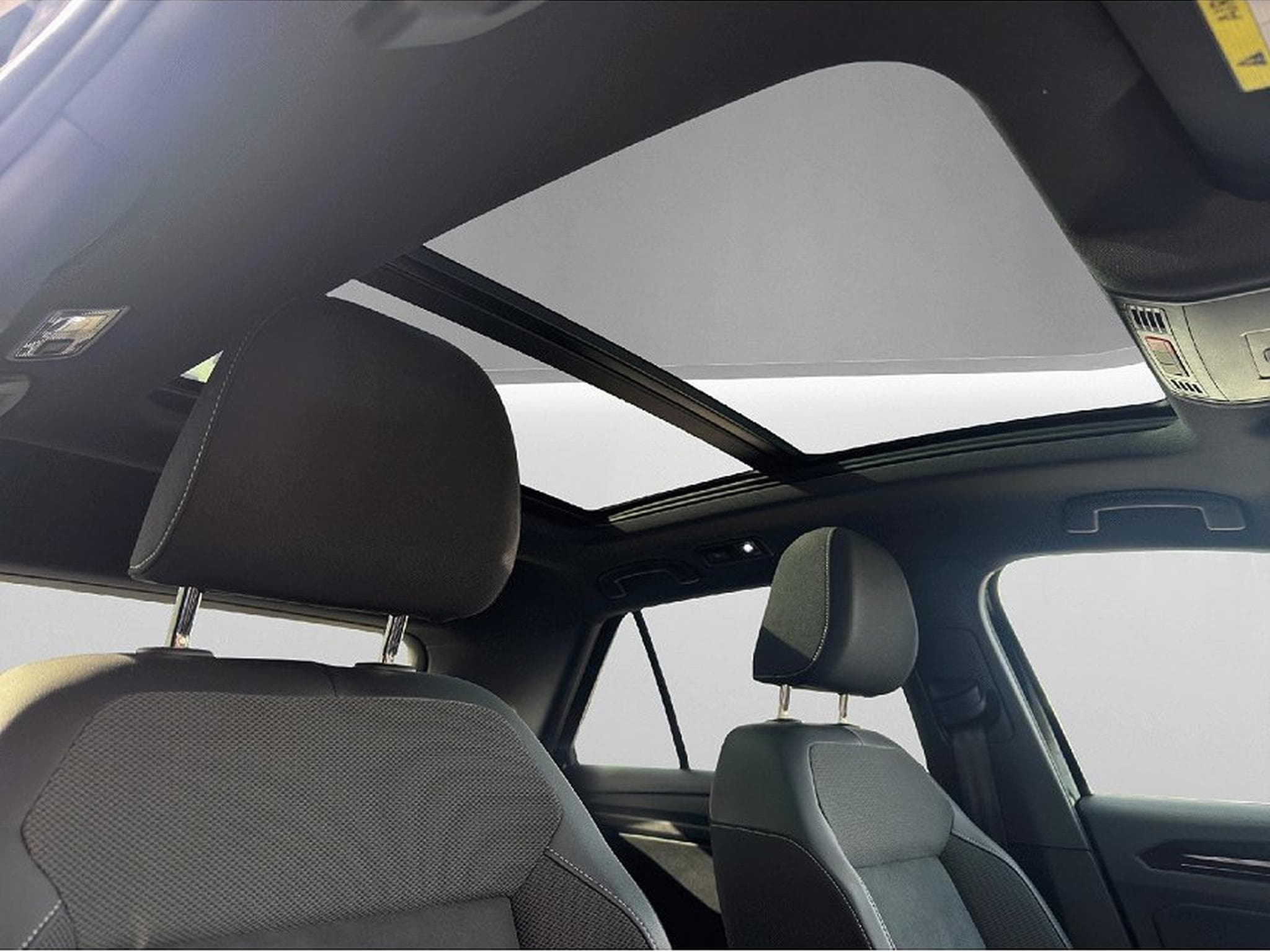 VW T-Roc (2025) - Photo 21