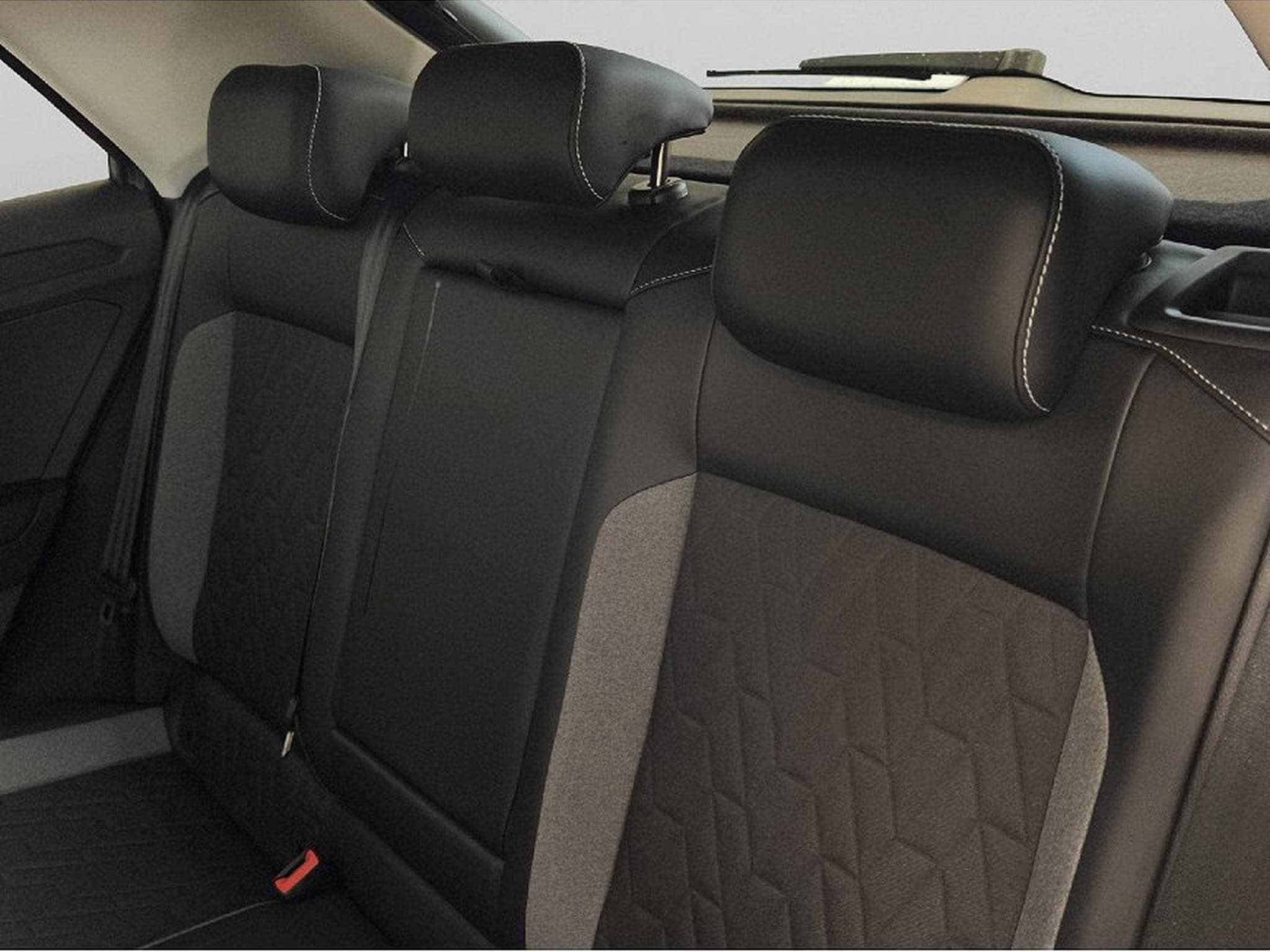 VW T-Roc (2025) - Photo 10