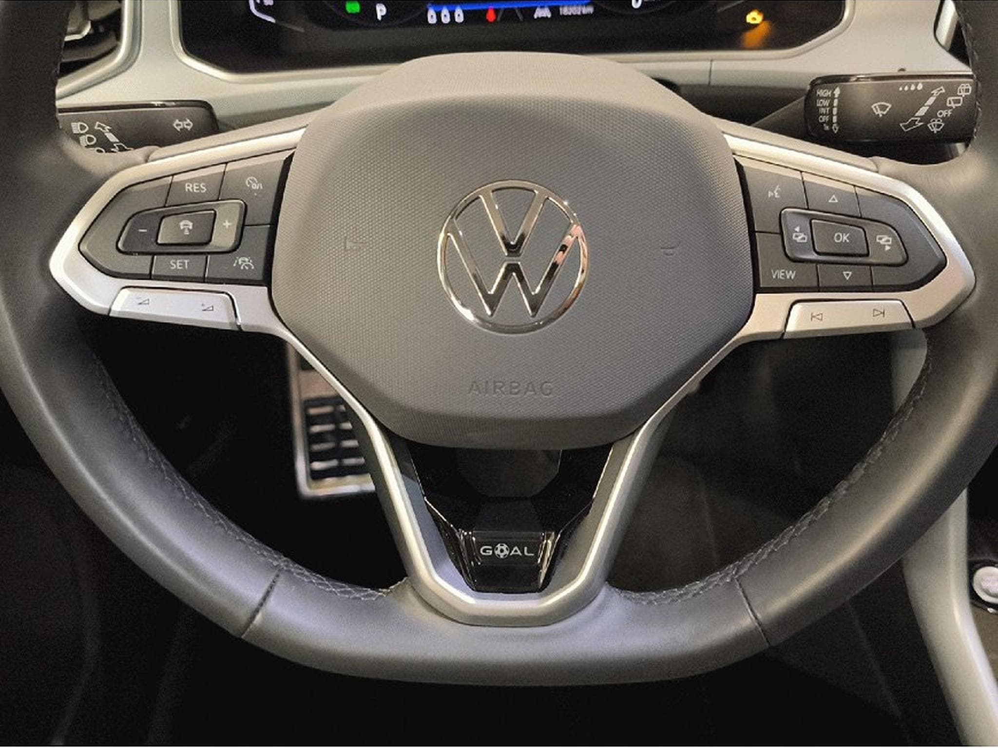 VW T-Roc (2025) - Photo 12