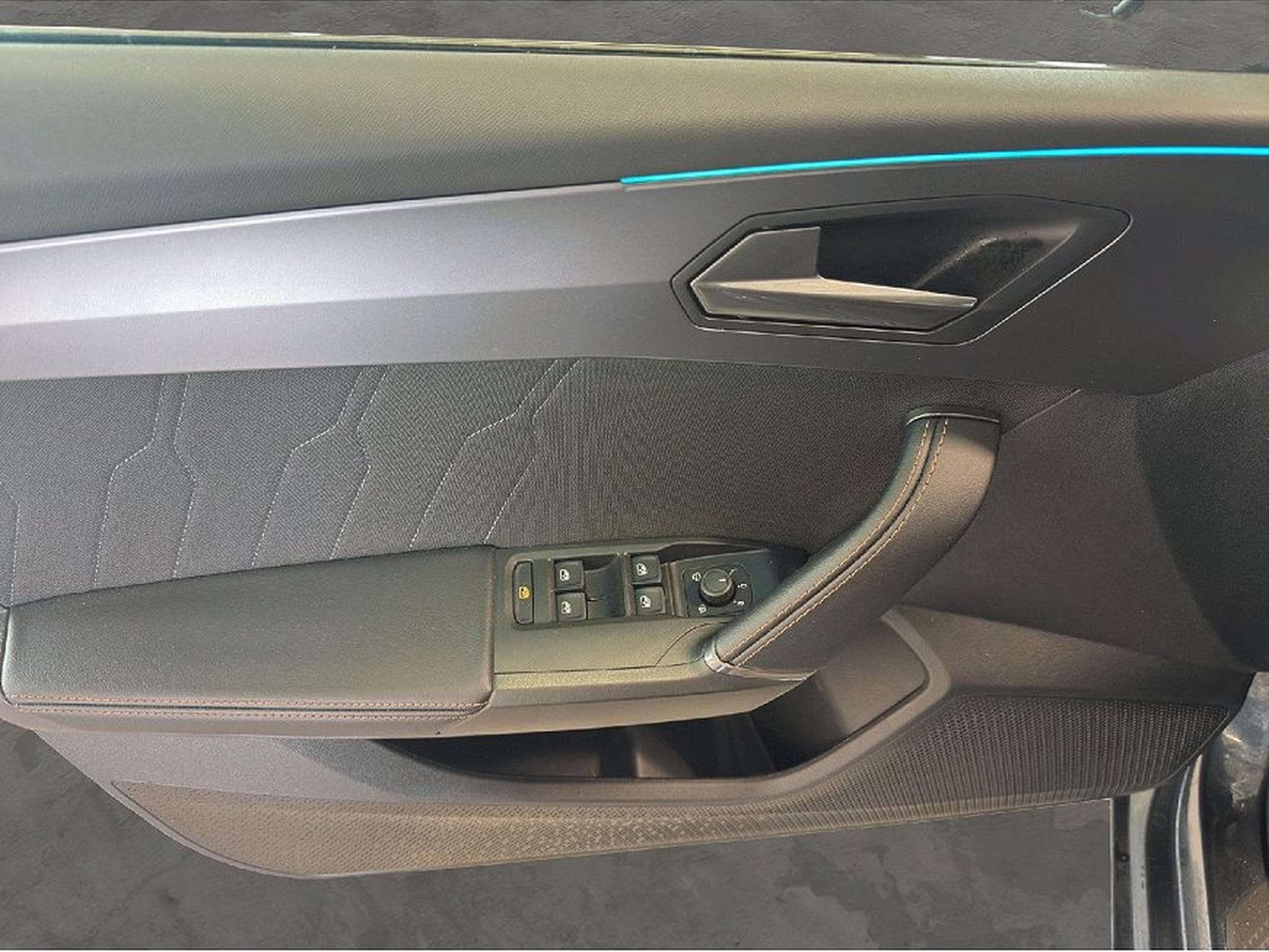 Cupra Leon (2025) - Photo 9