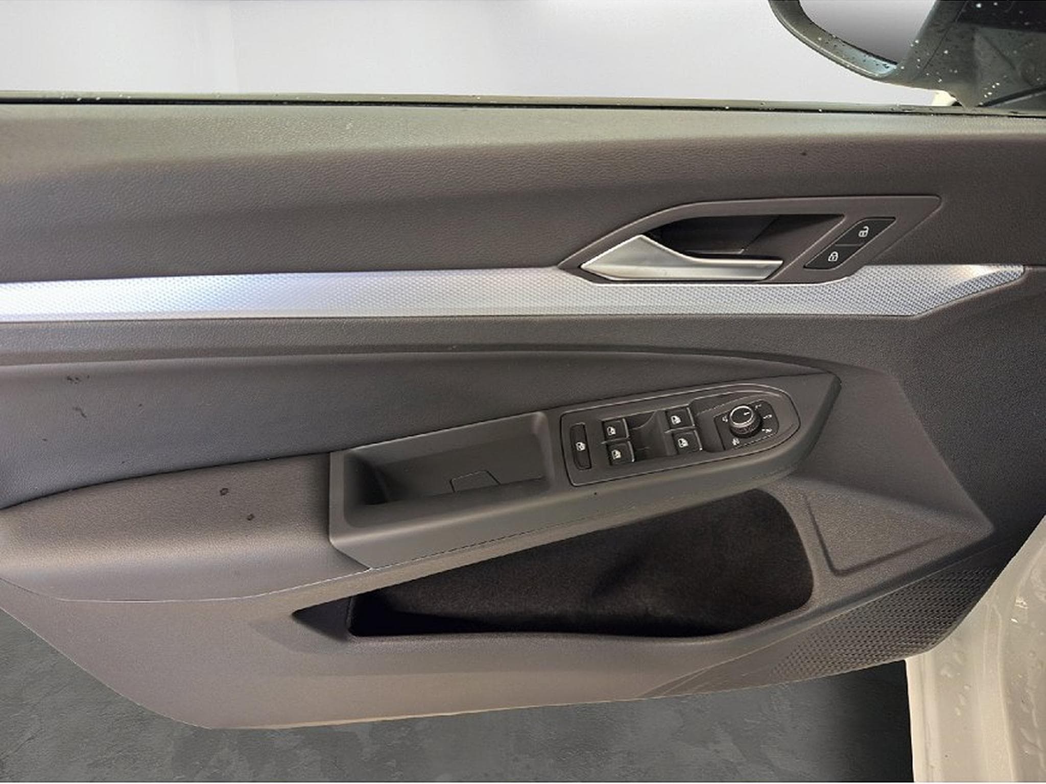 VW Golf (2025) - Photo 10