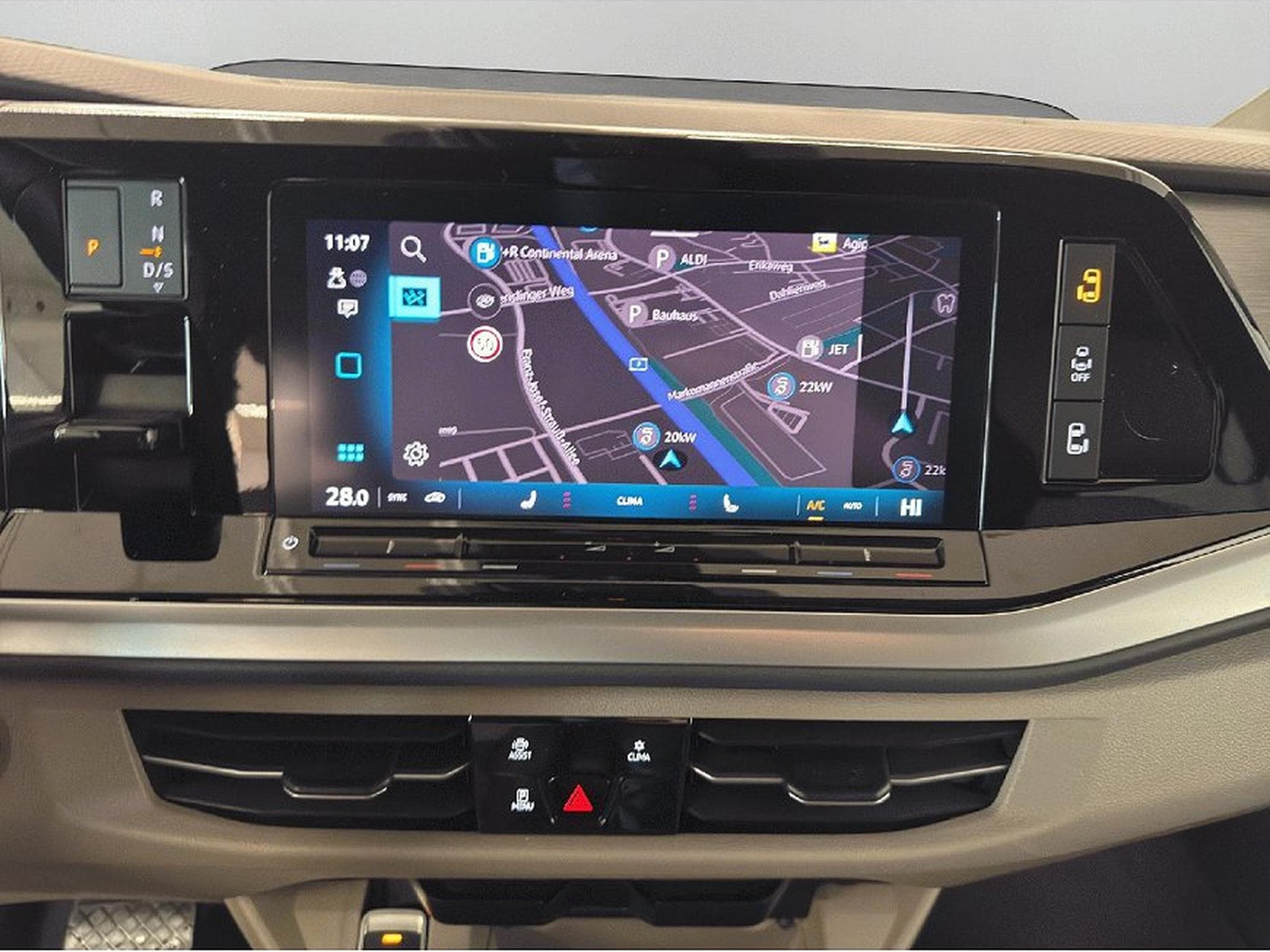 VW Multivan (2024) - Photo 14