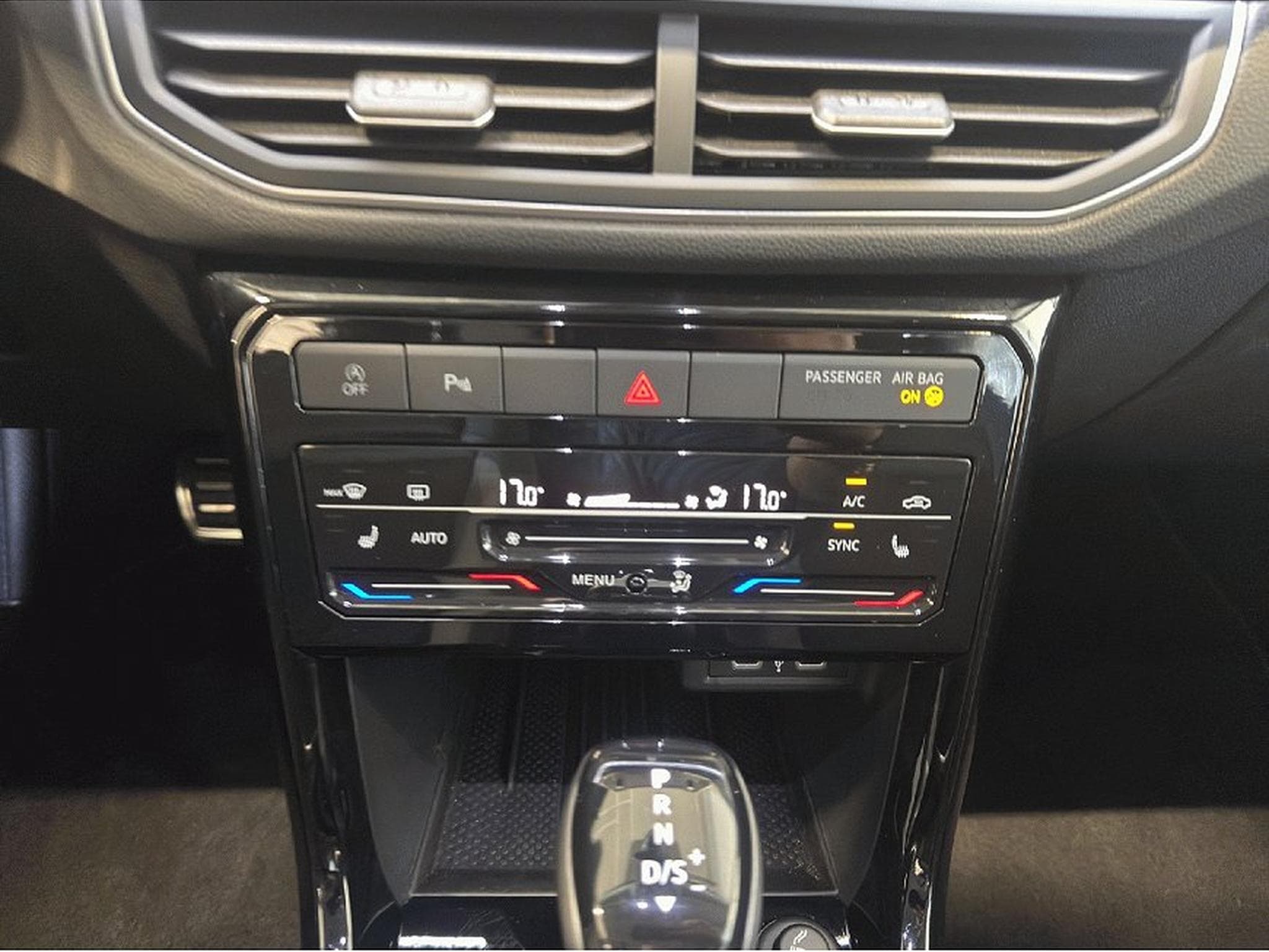 VW T-Cross (2025) - Photo 15