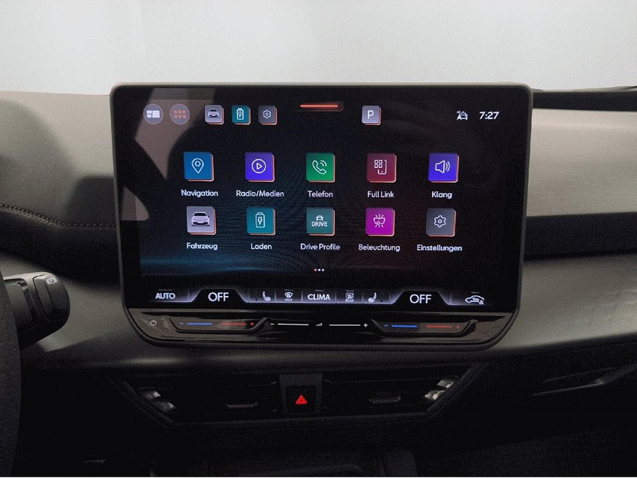 Cupra Born (2025) - Photo 13