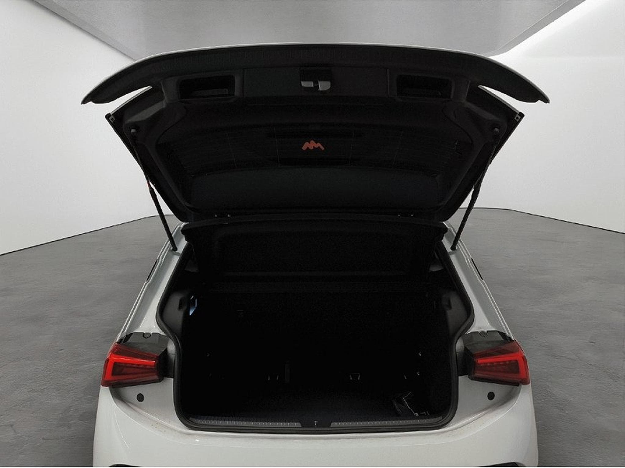 Cupra Born (2025) - Photo 14