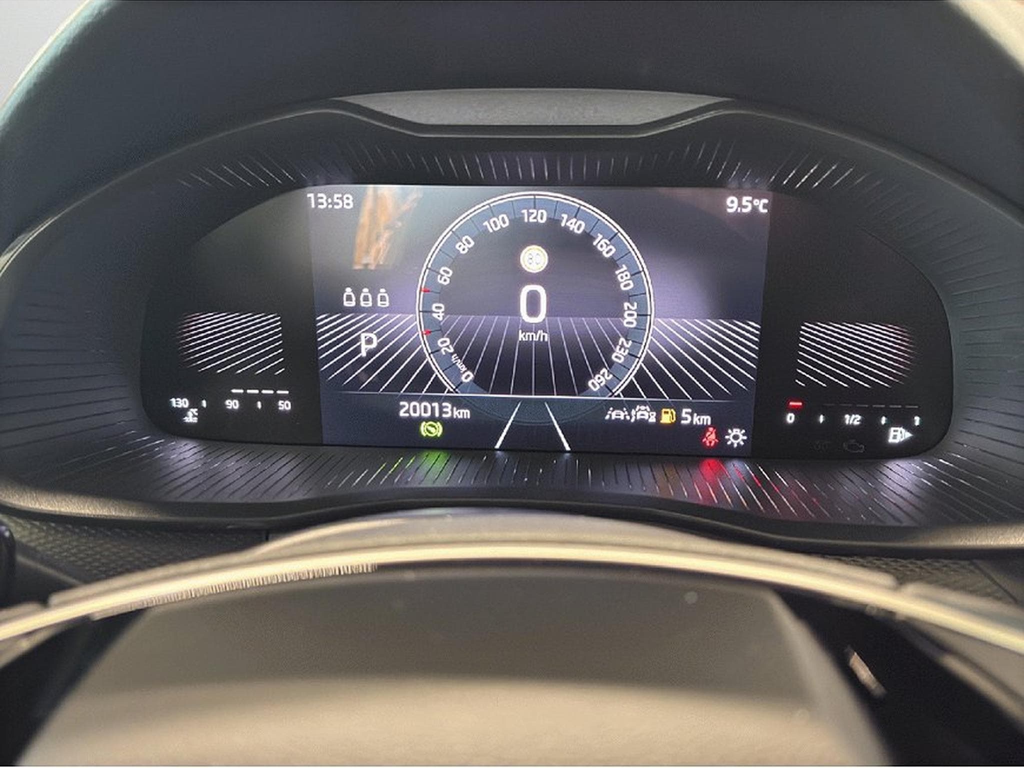 Skoda Scala (2024) - Photo 8