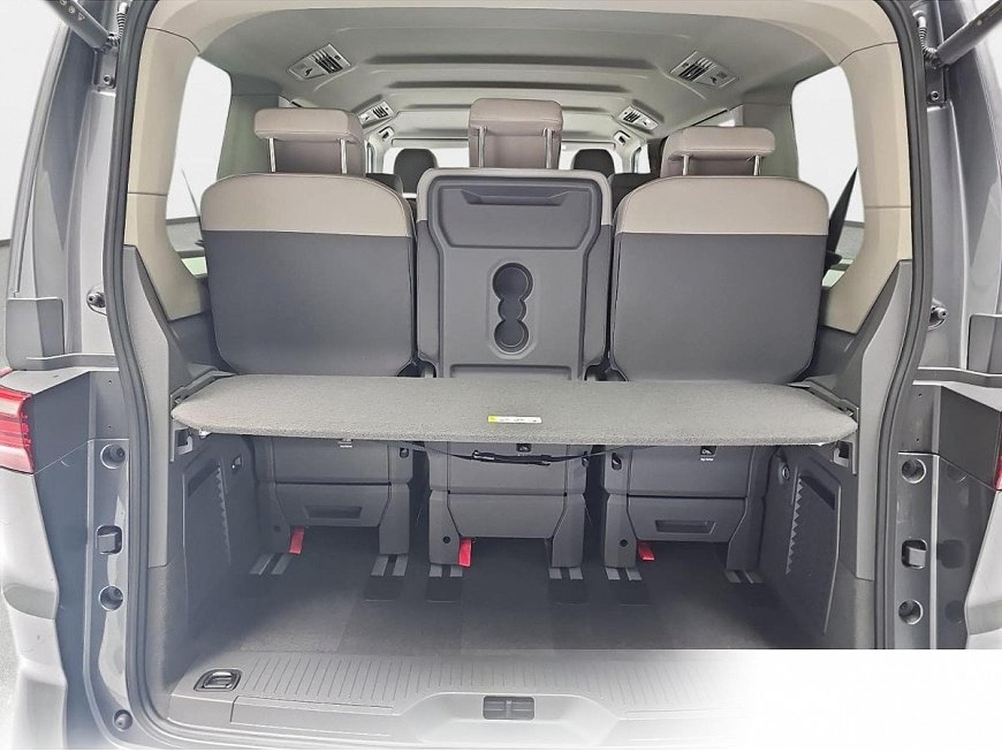 VW Multivan (2026) - Photo 13