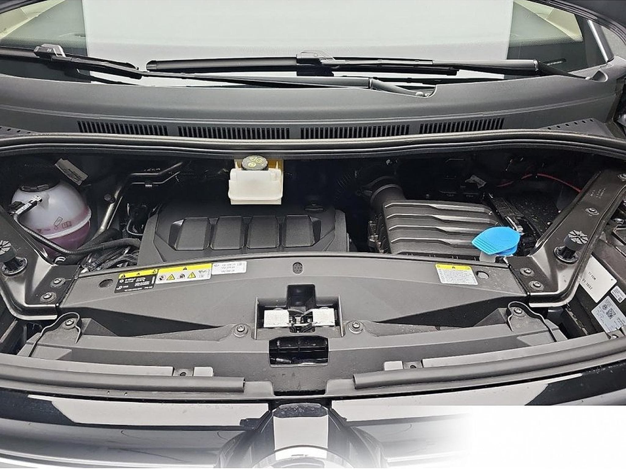 VW Multivan (2026) - Photo 14