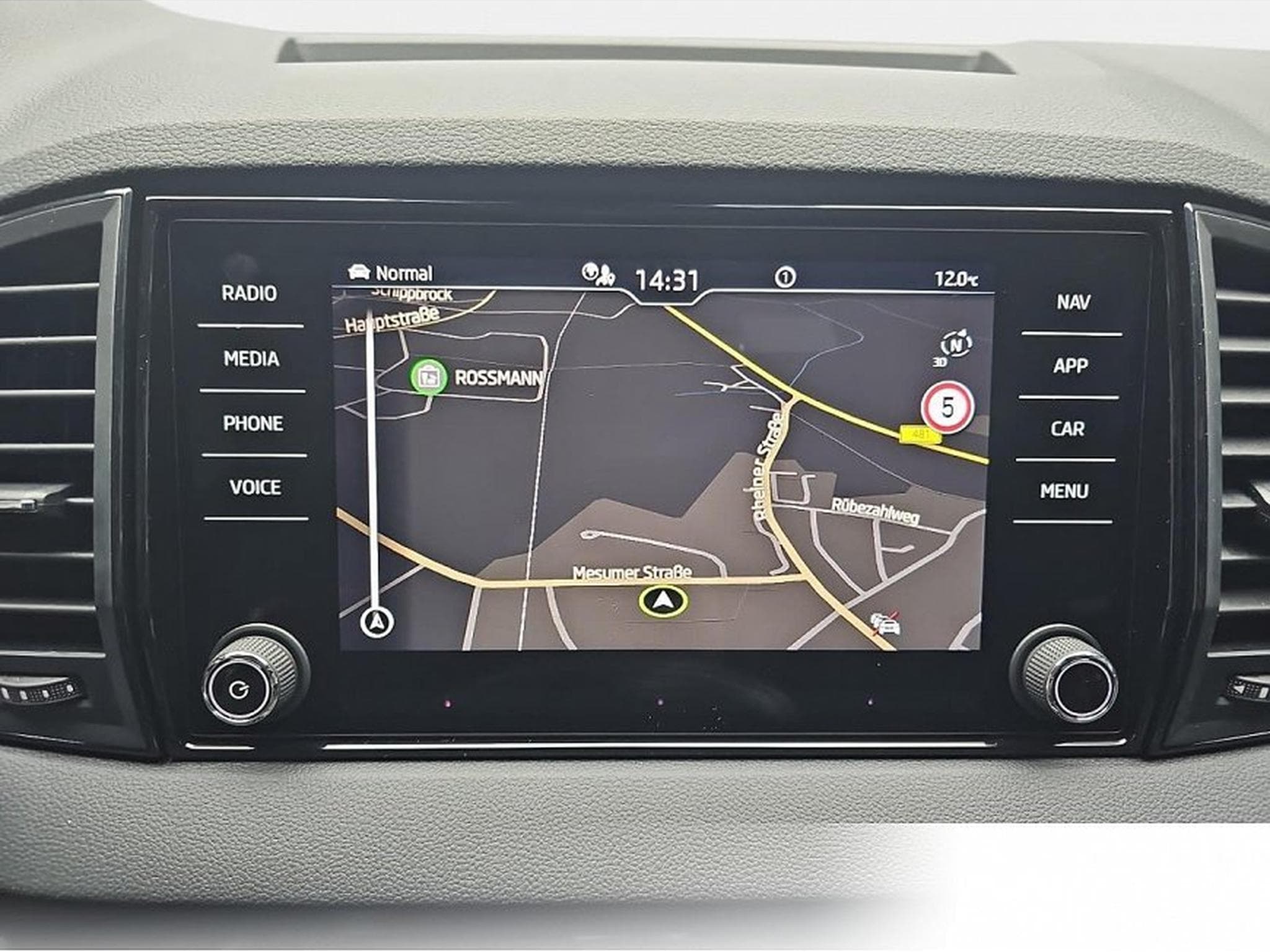 Skoda Karoq (2026) - Photo 8