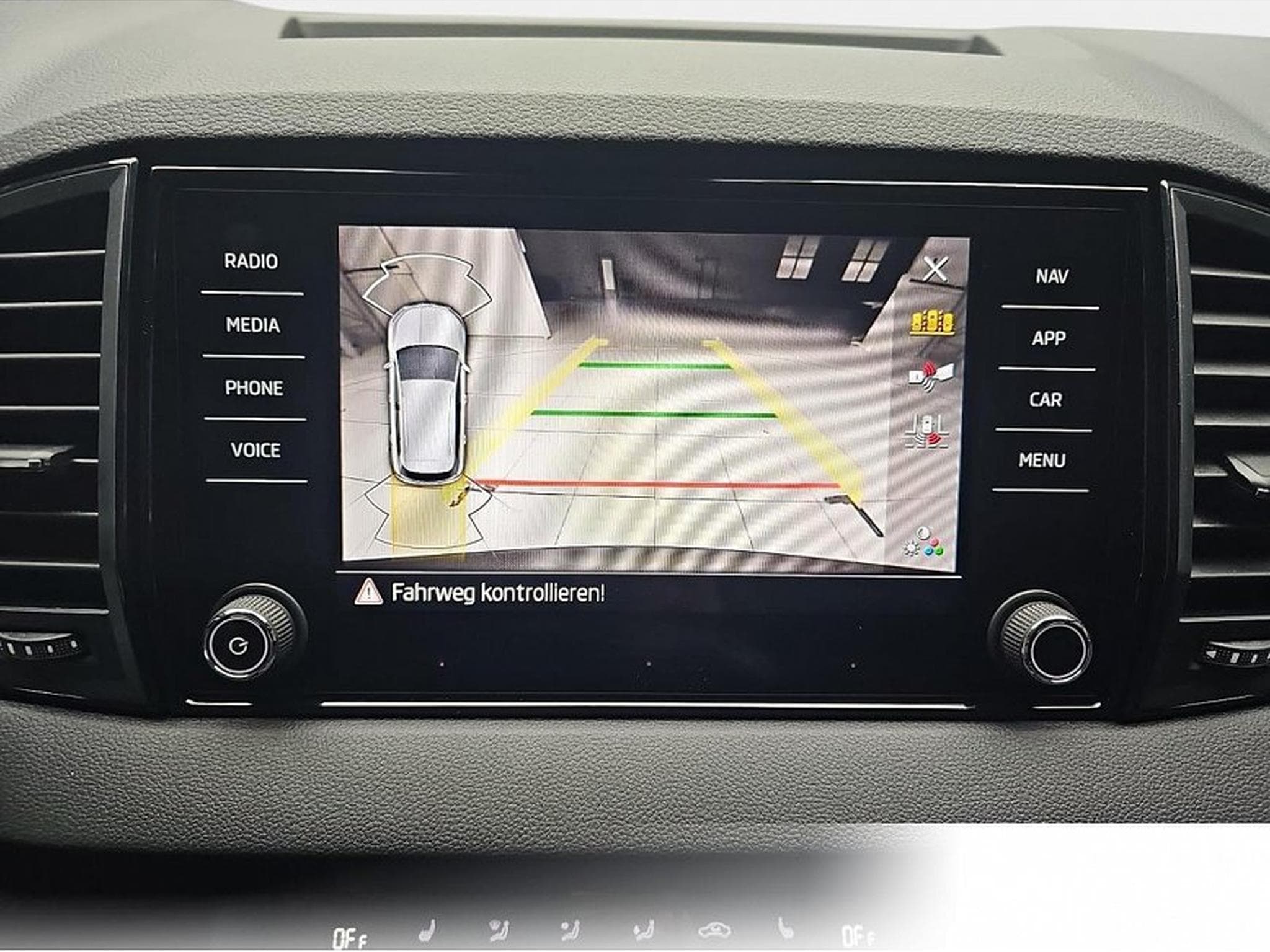 Skoda Karoq (2026) - Photo 9