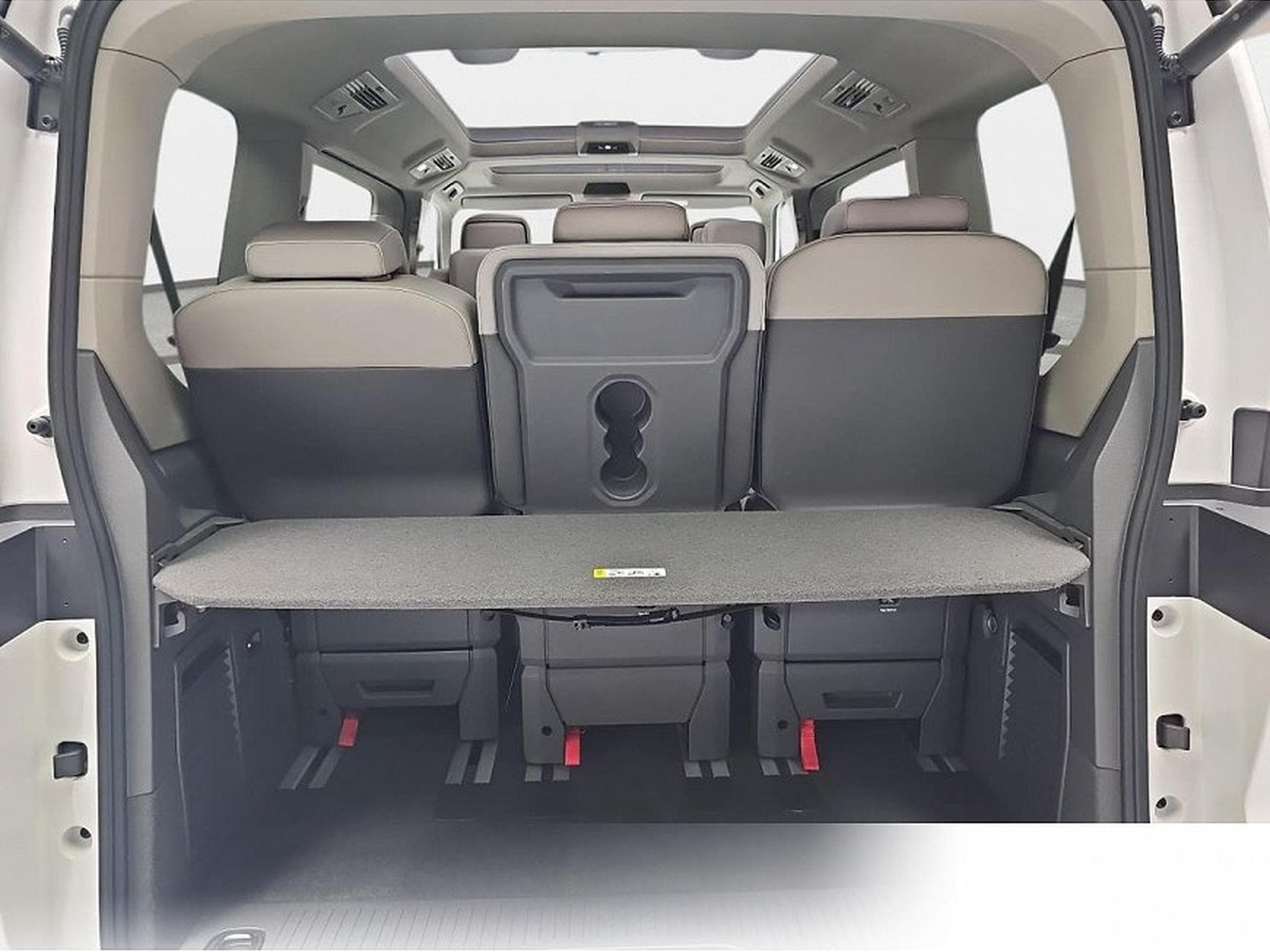 VW Multivan (2026) - Photo 13