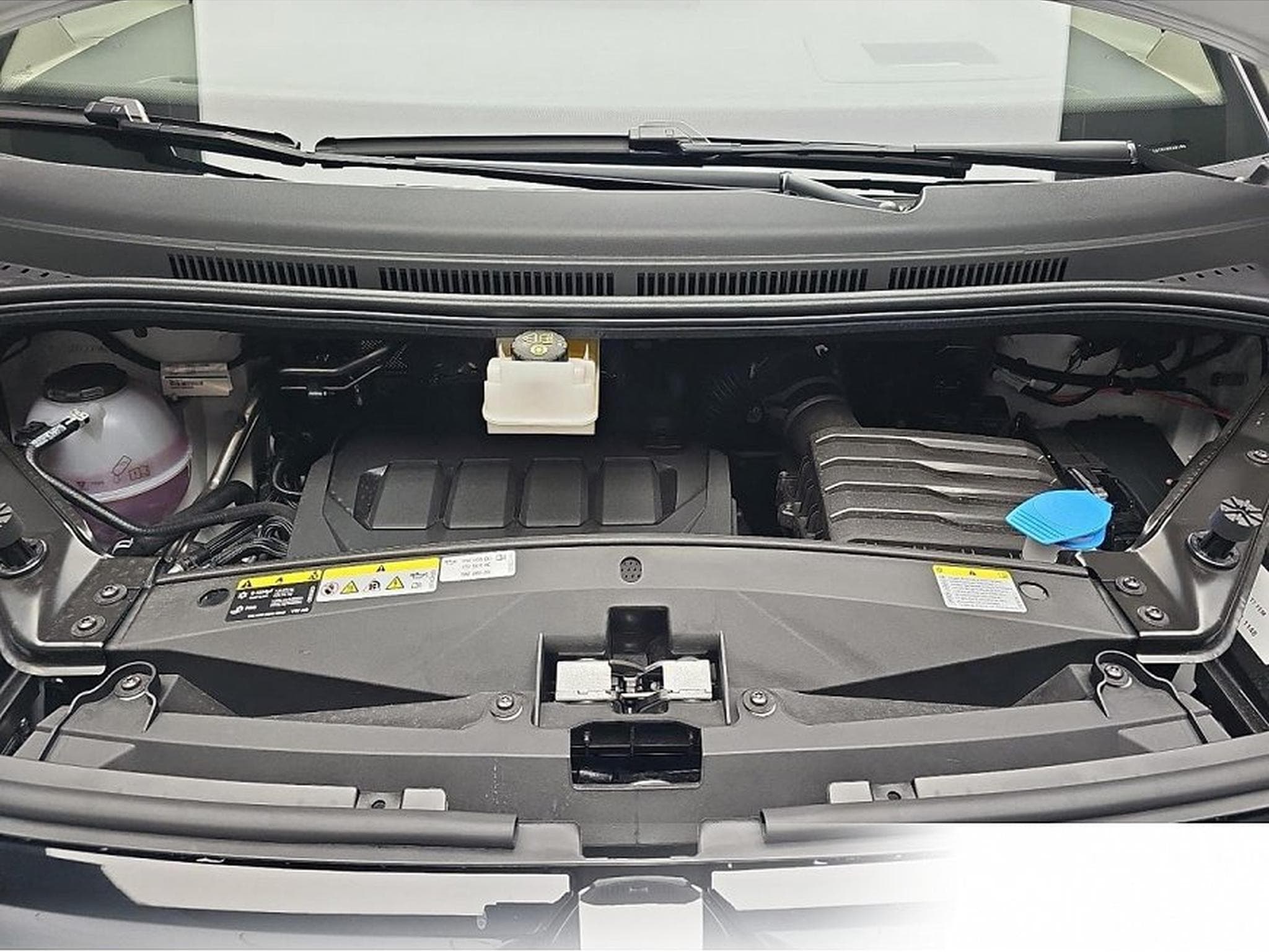 VW Multivan (2026) - Photo 14