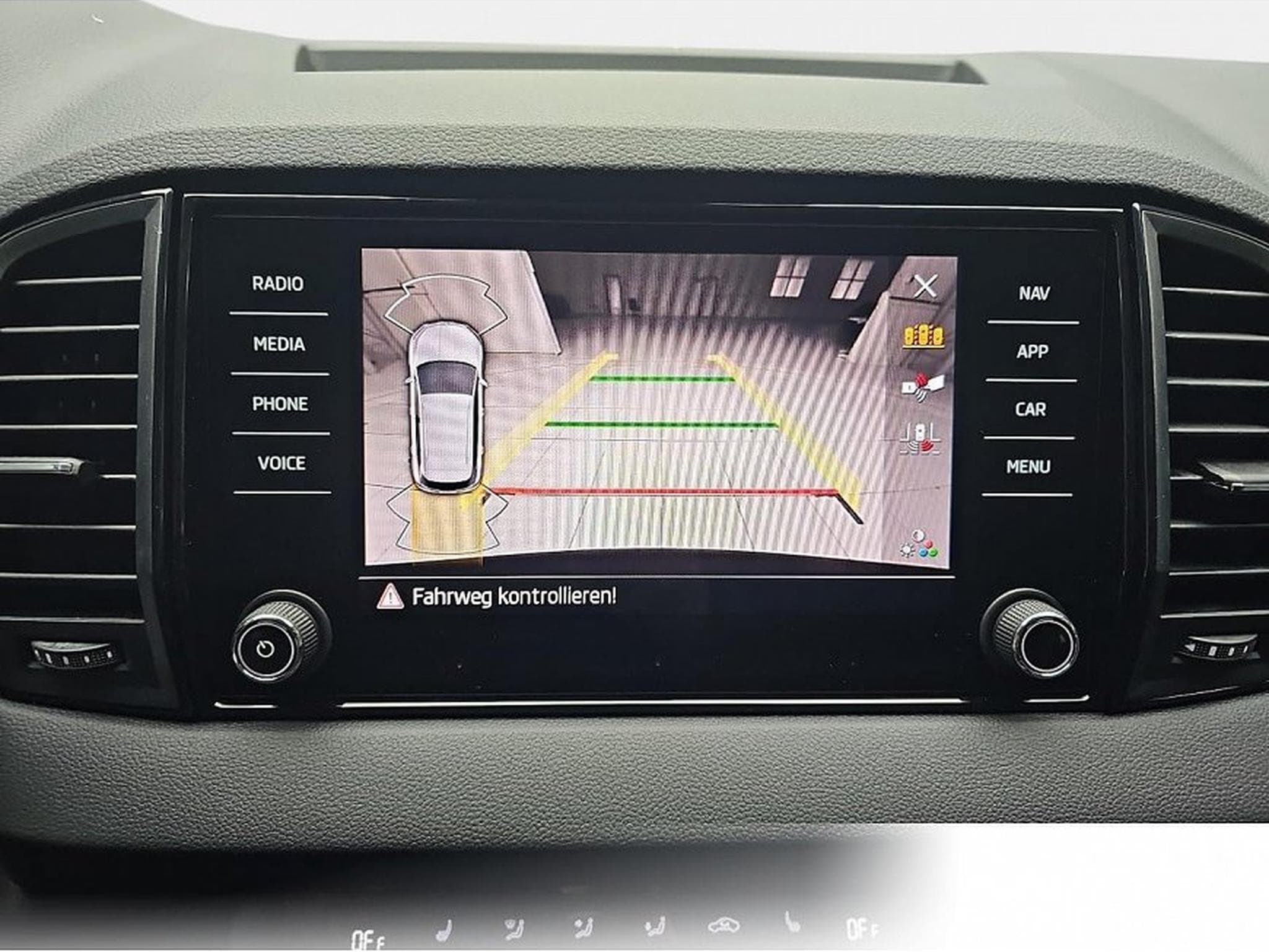 Skoda Karoq (2026) - Photo 9