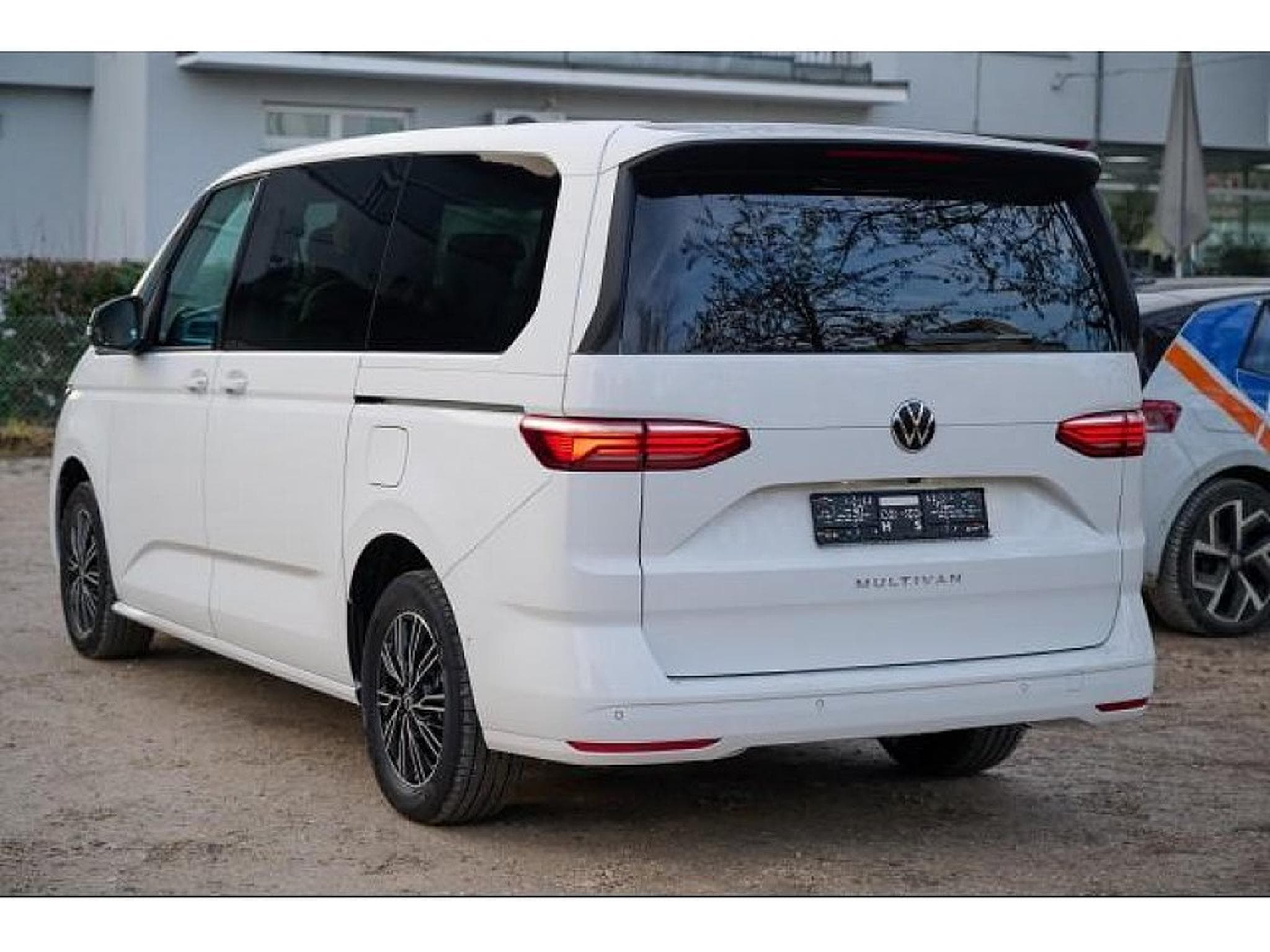 VW Multivan (2025) - Photo 13