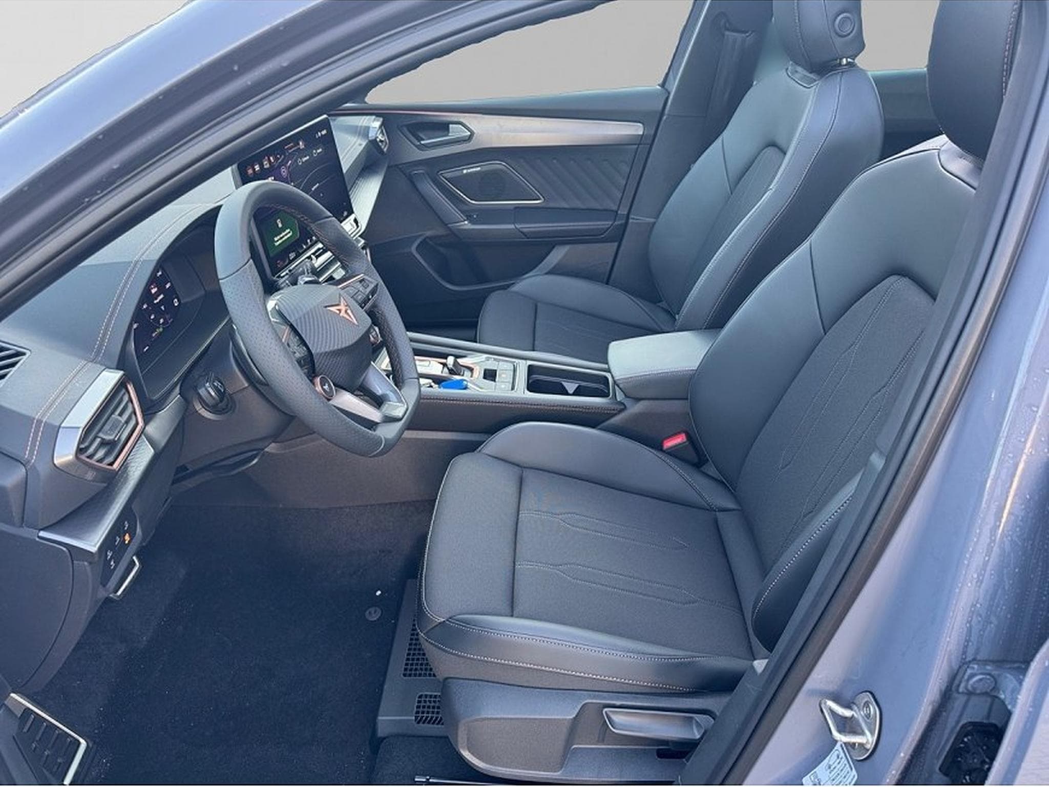 Cupra Leon (2025) - Photo 5