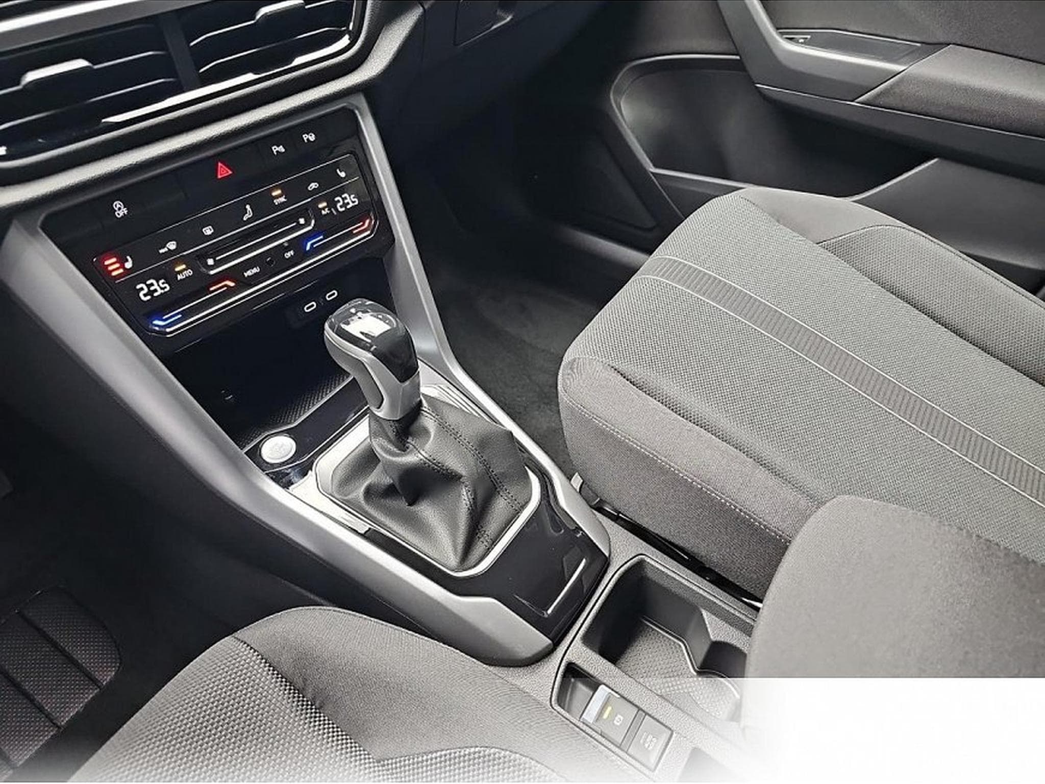 VW T-Roc (2026) - Photo 11