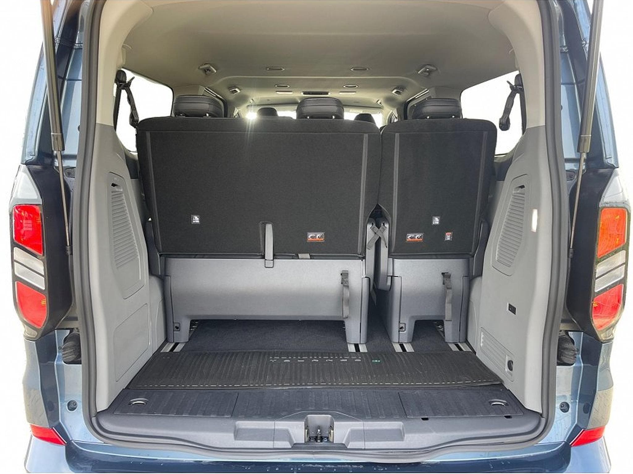 Ford Tourneo (2026) - Photo 5