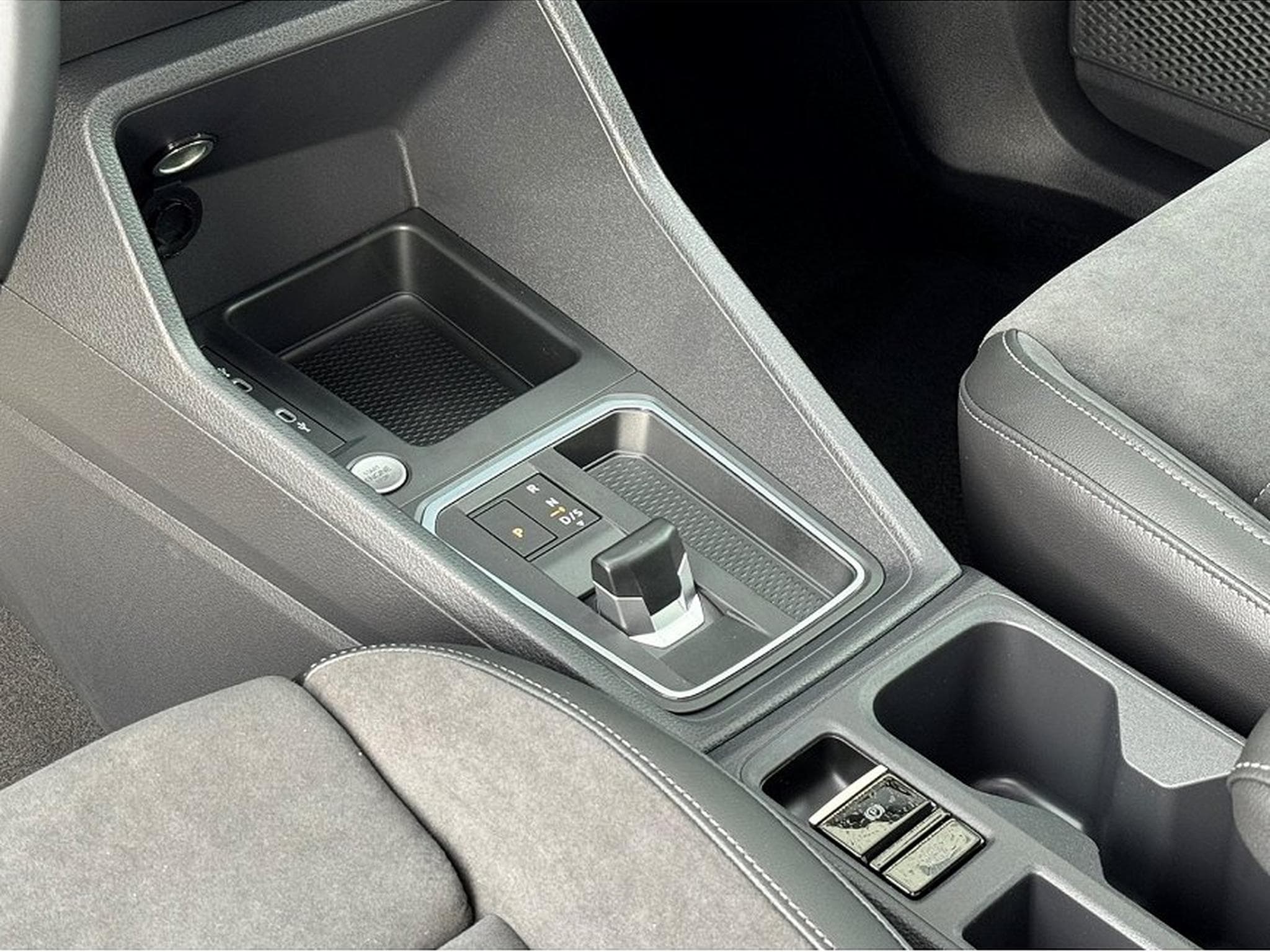 VW Caddy (2025) - Photo 11