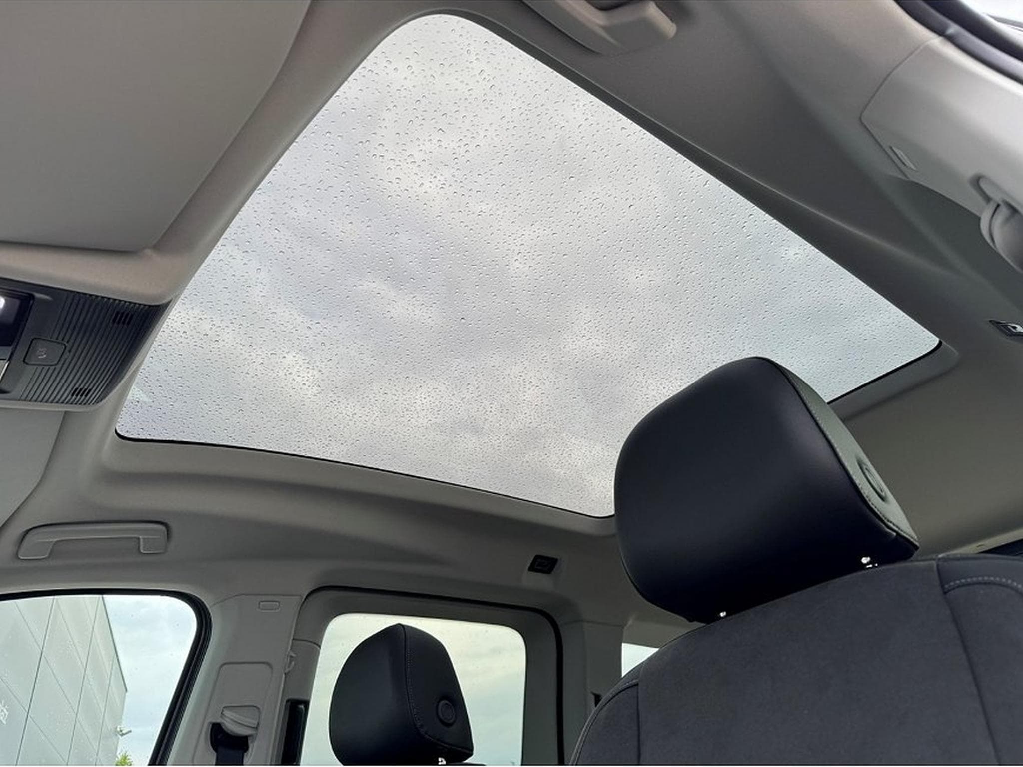 VW Caddy (2025) - Photo 6