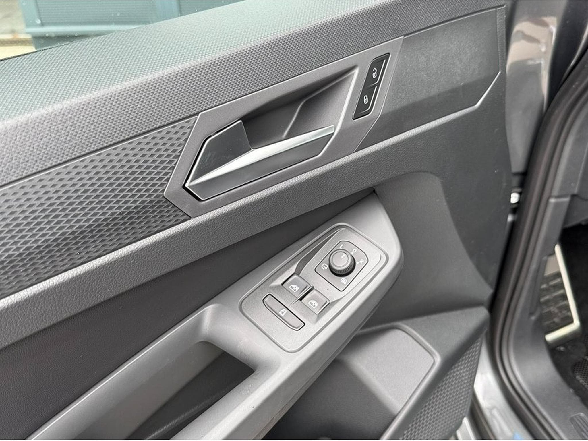 VW Caddy (2025) - Photo 7