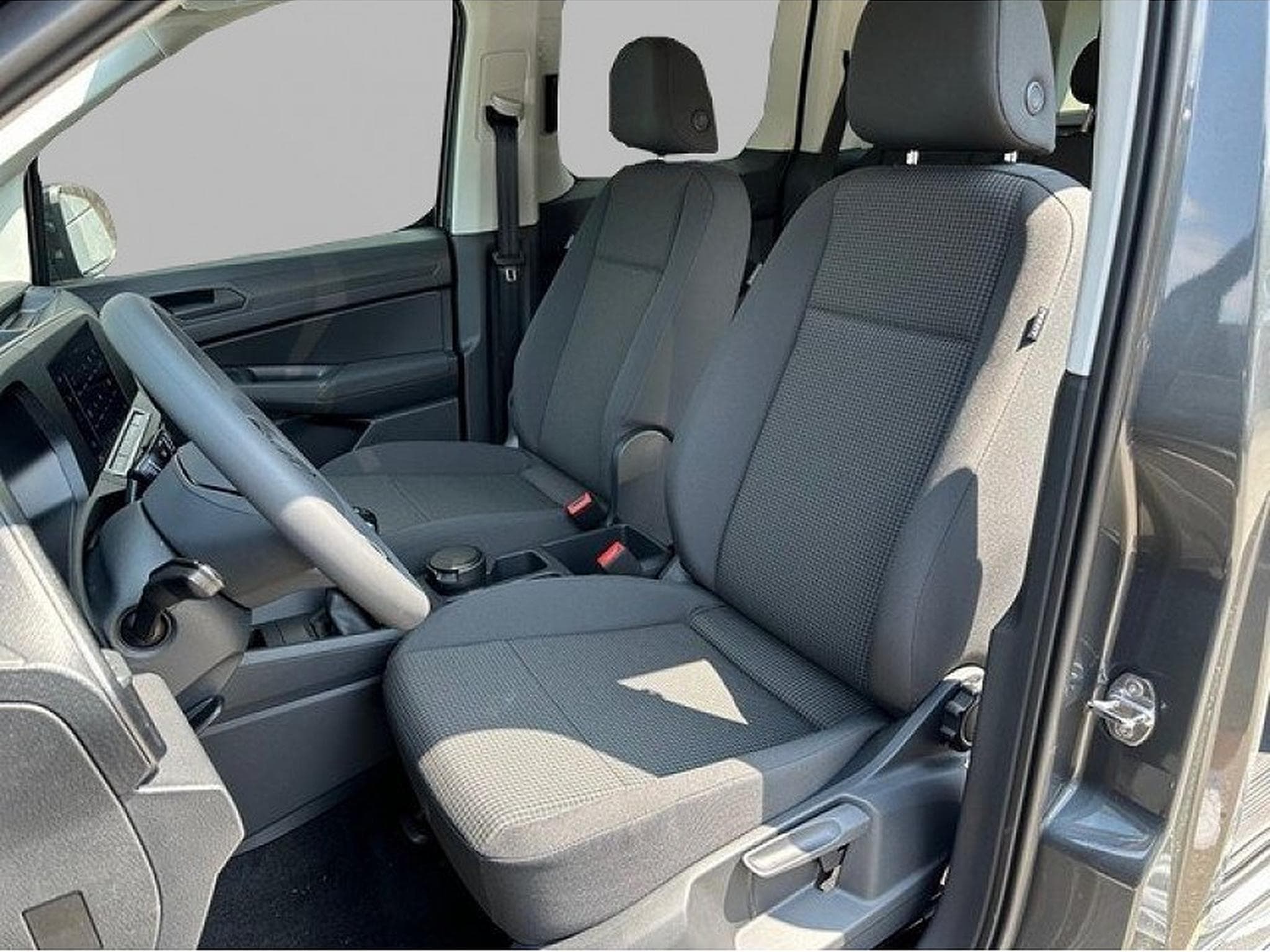 VW Caddy (2024) - Photo 3