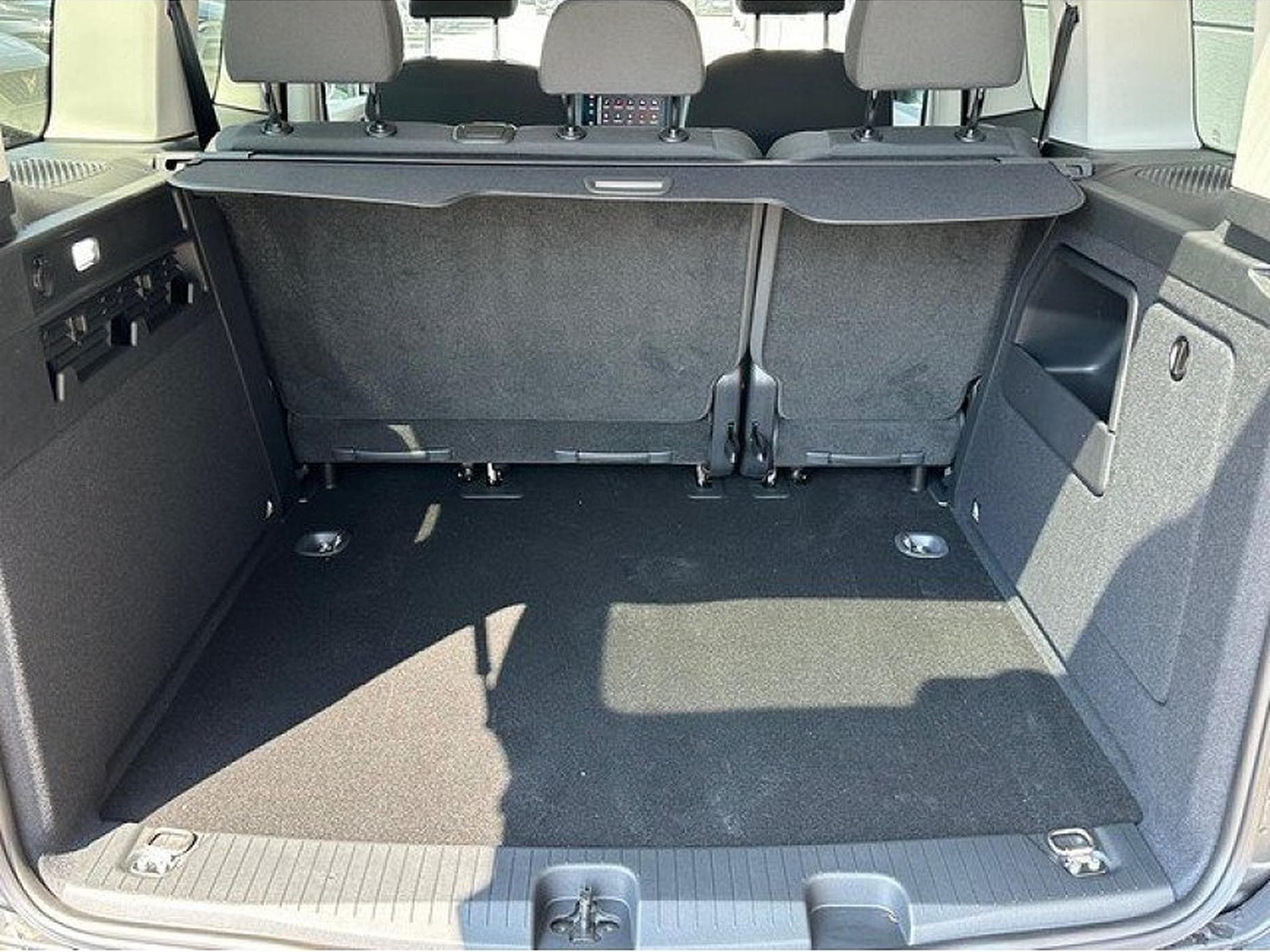 VW Caddy (2024) - Photo 4