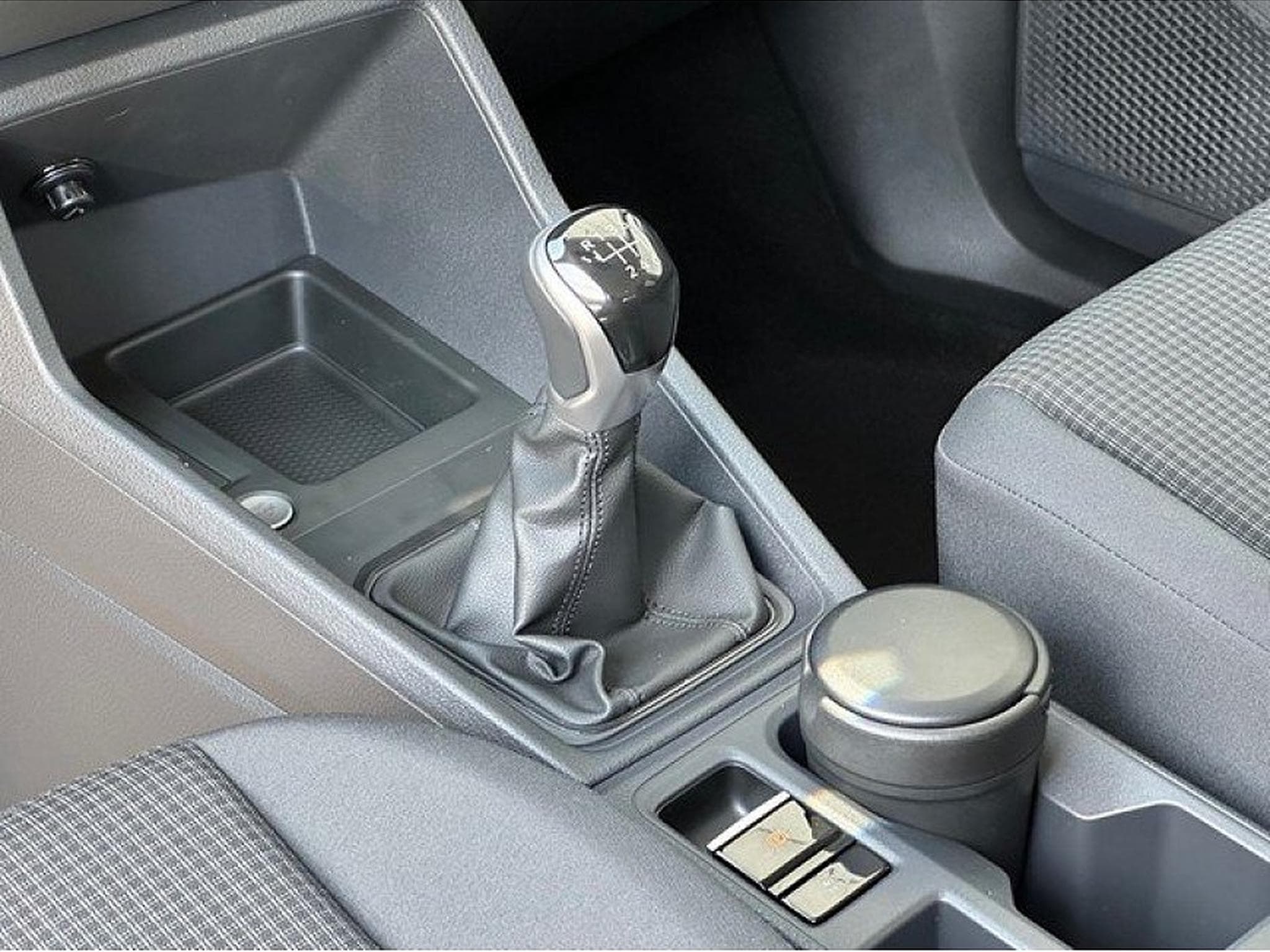 VW Caddy (2024) - Photo 8