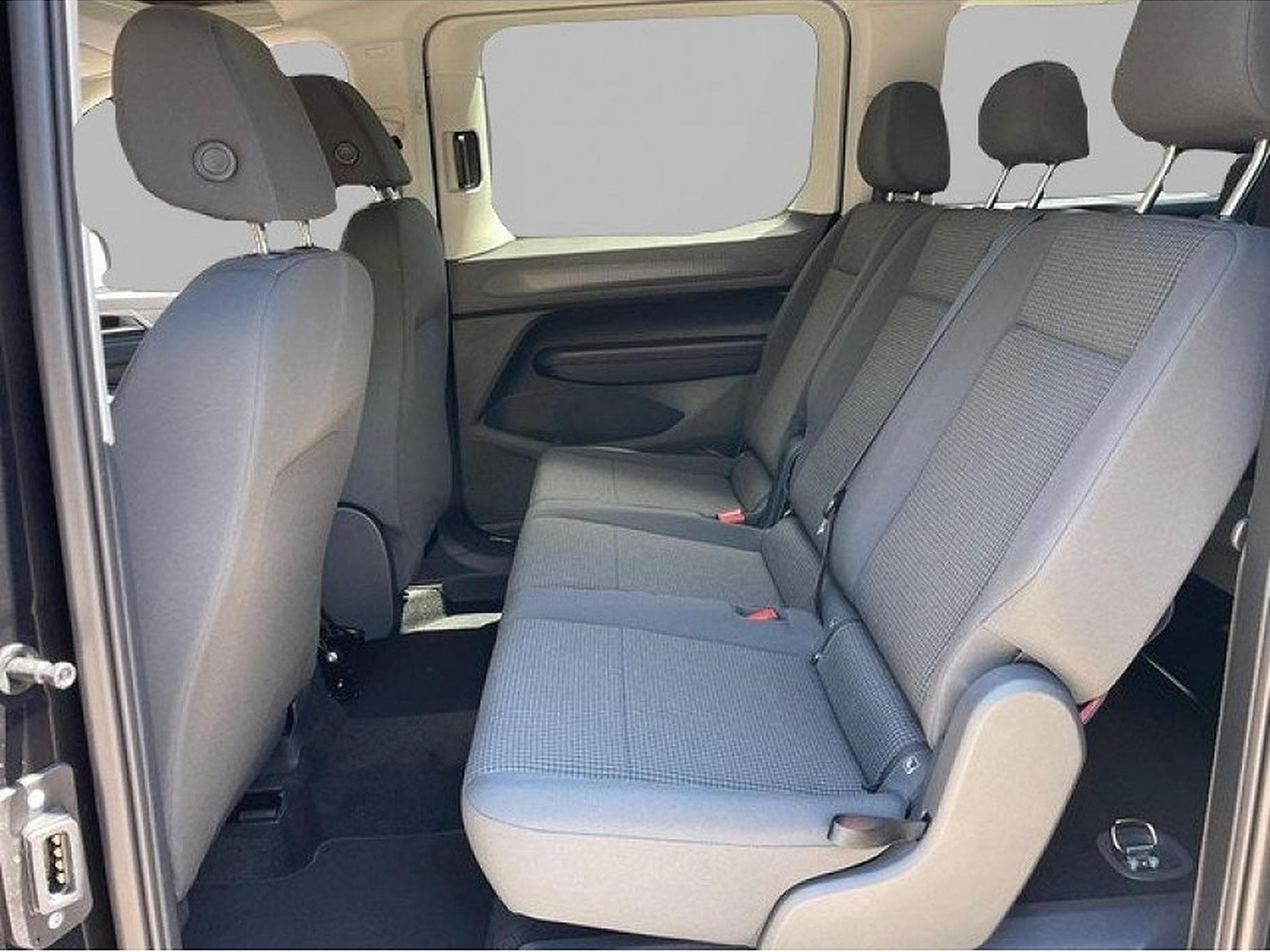 VW Caddy (2024) - Photo 5