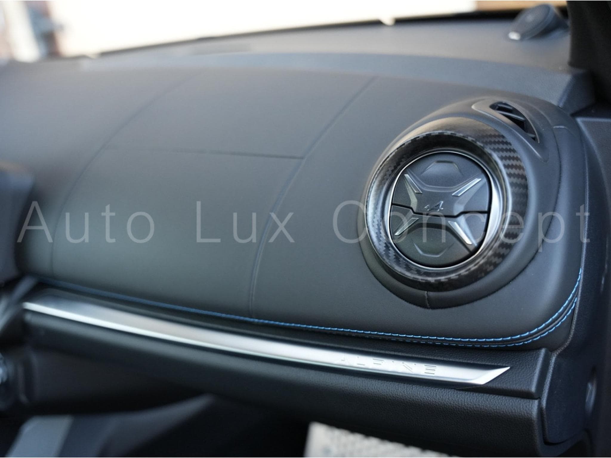 Alpine A110 Première Édition N° 629 / 1955 (2018) - Photo 24