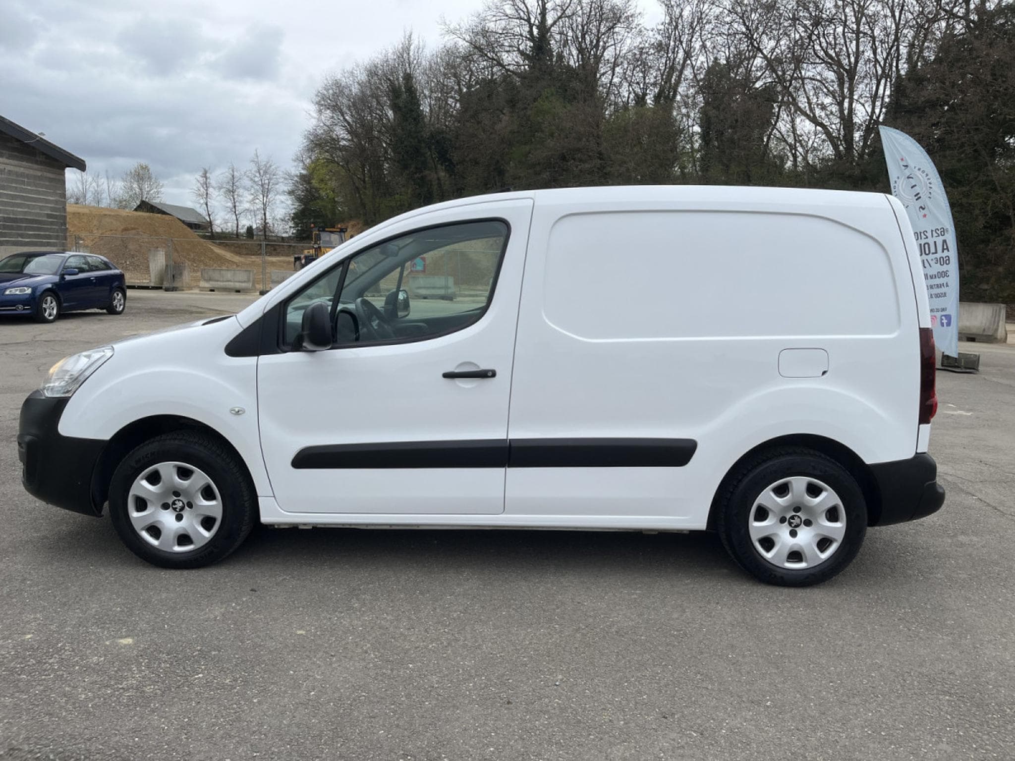 Peugeot Partner 1.6 Blue Hdi 100cv 3 places Clim Tempomat PDC 18.000km! (2018) - Foto 6