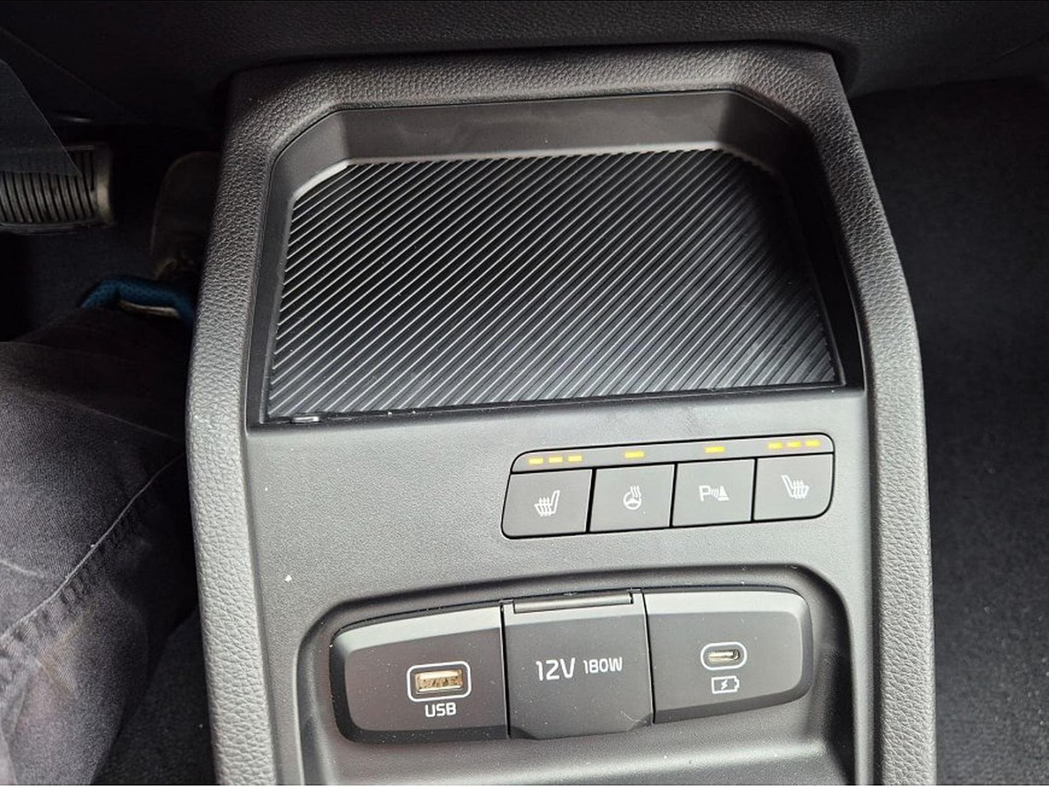 Kia Stonic (2026) - Foto 22