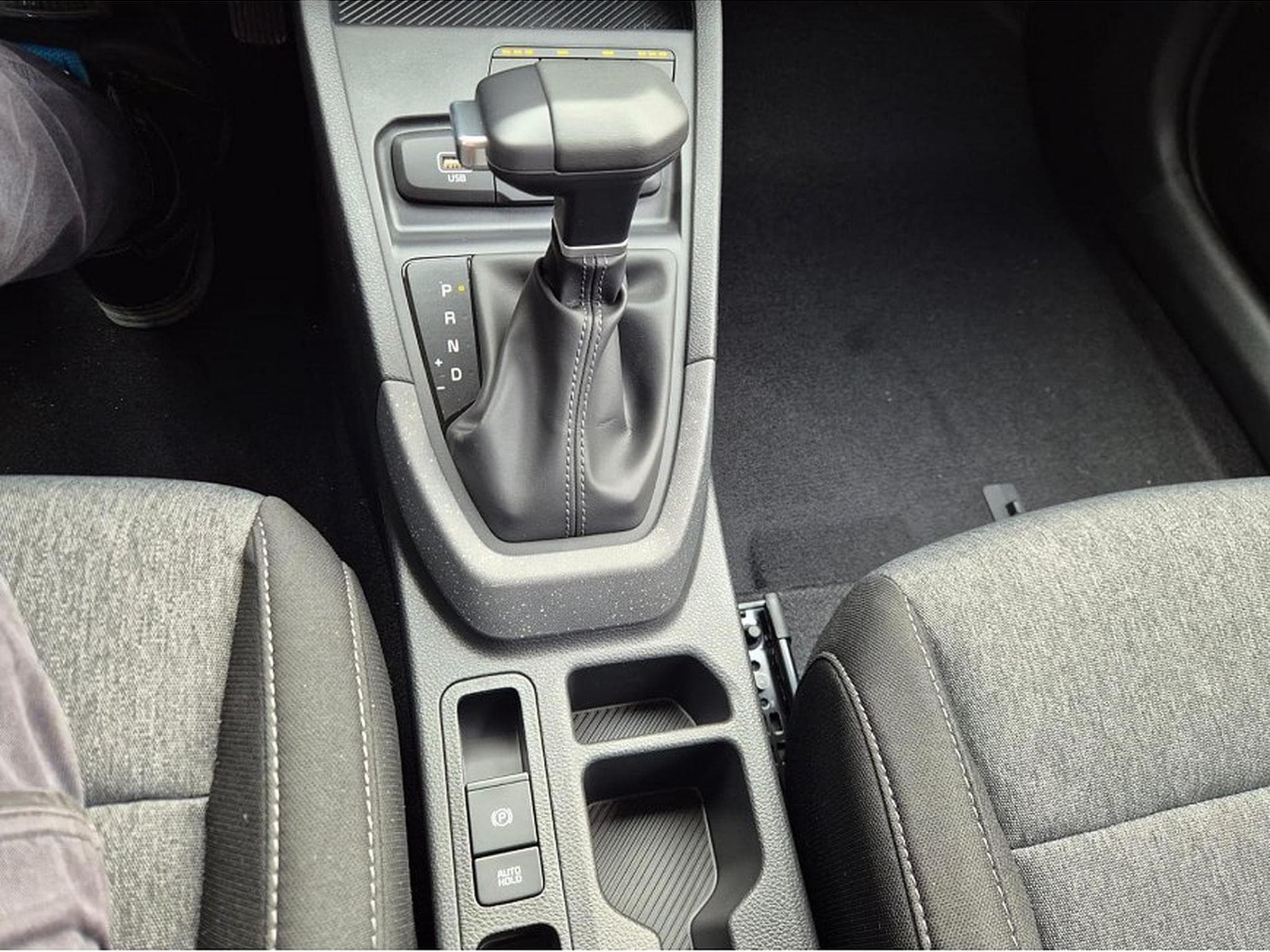 Kia Stonic (2026) - Foto 23