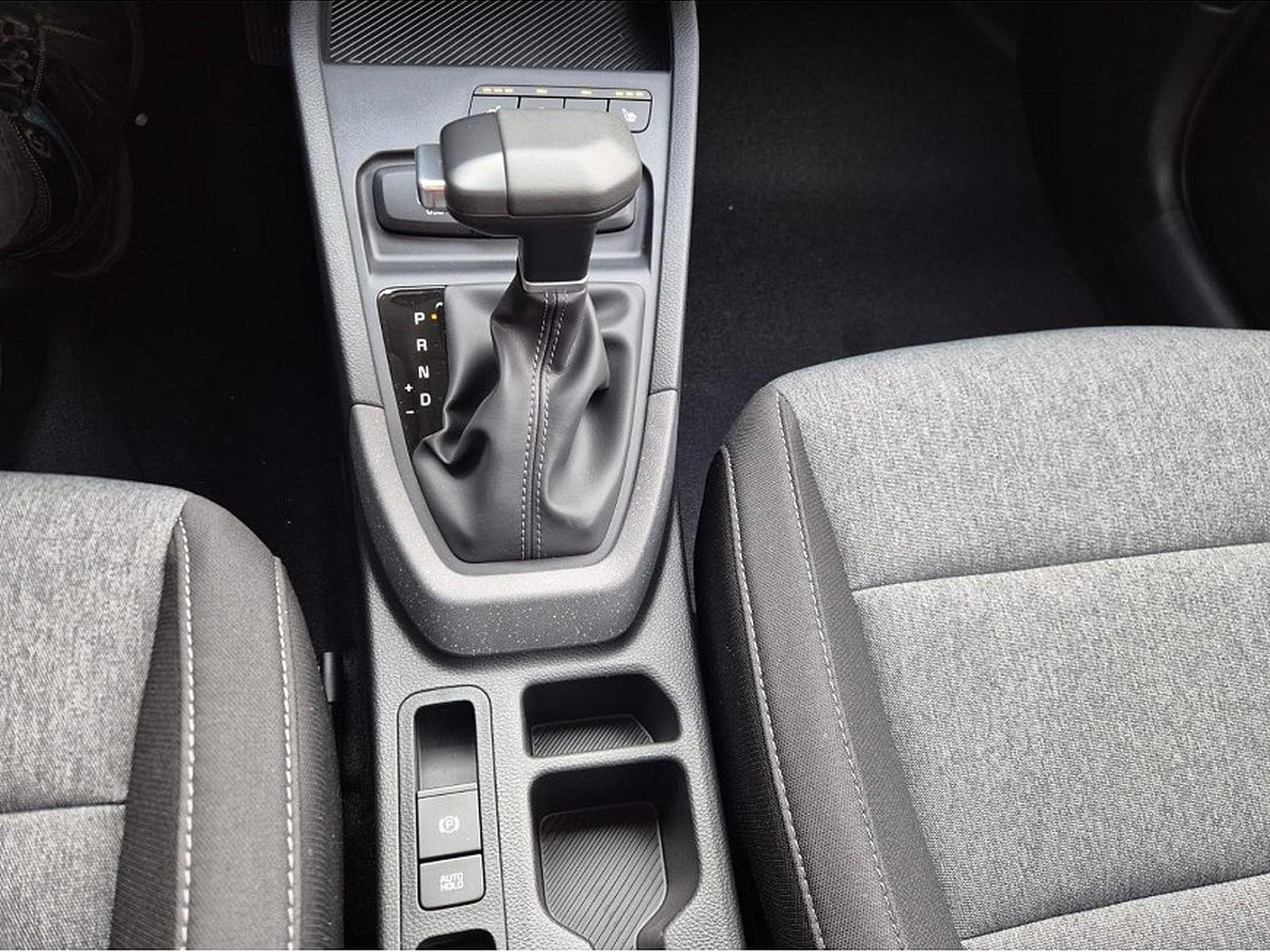 Kia Stonic (2026) - Foto 23