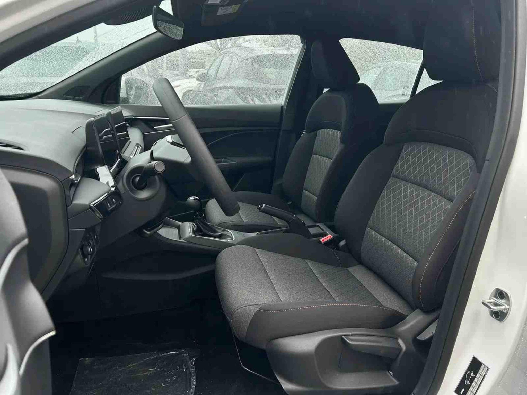 MG MG3 1.5 T-GDI 116 Comfort (2025) - Photo 8