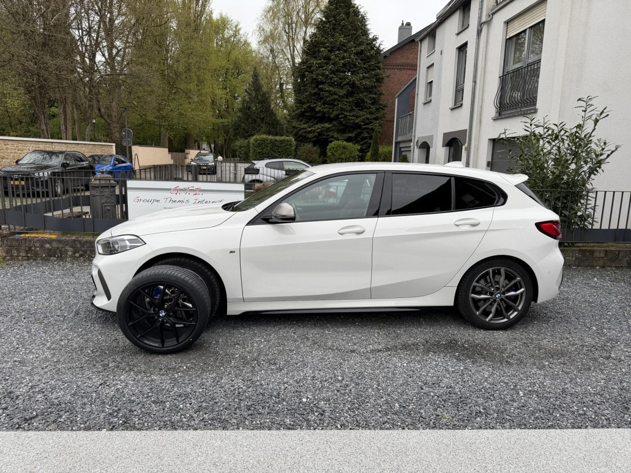 BMW M135 i Xdrive 306 Steptronic (2019) - Photo 2
