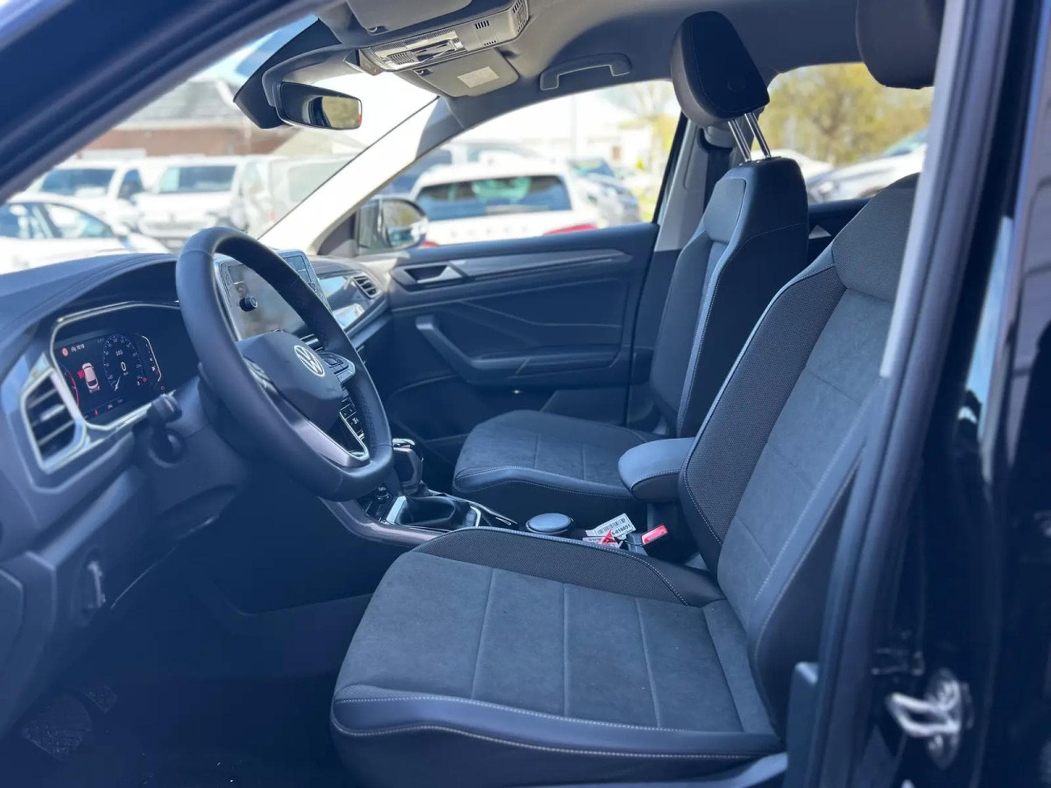 VW T-Roc 1.5 TSi 150 DSG Style (2026) - Photo 6