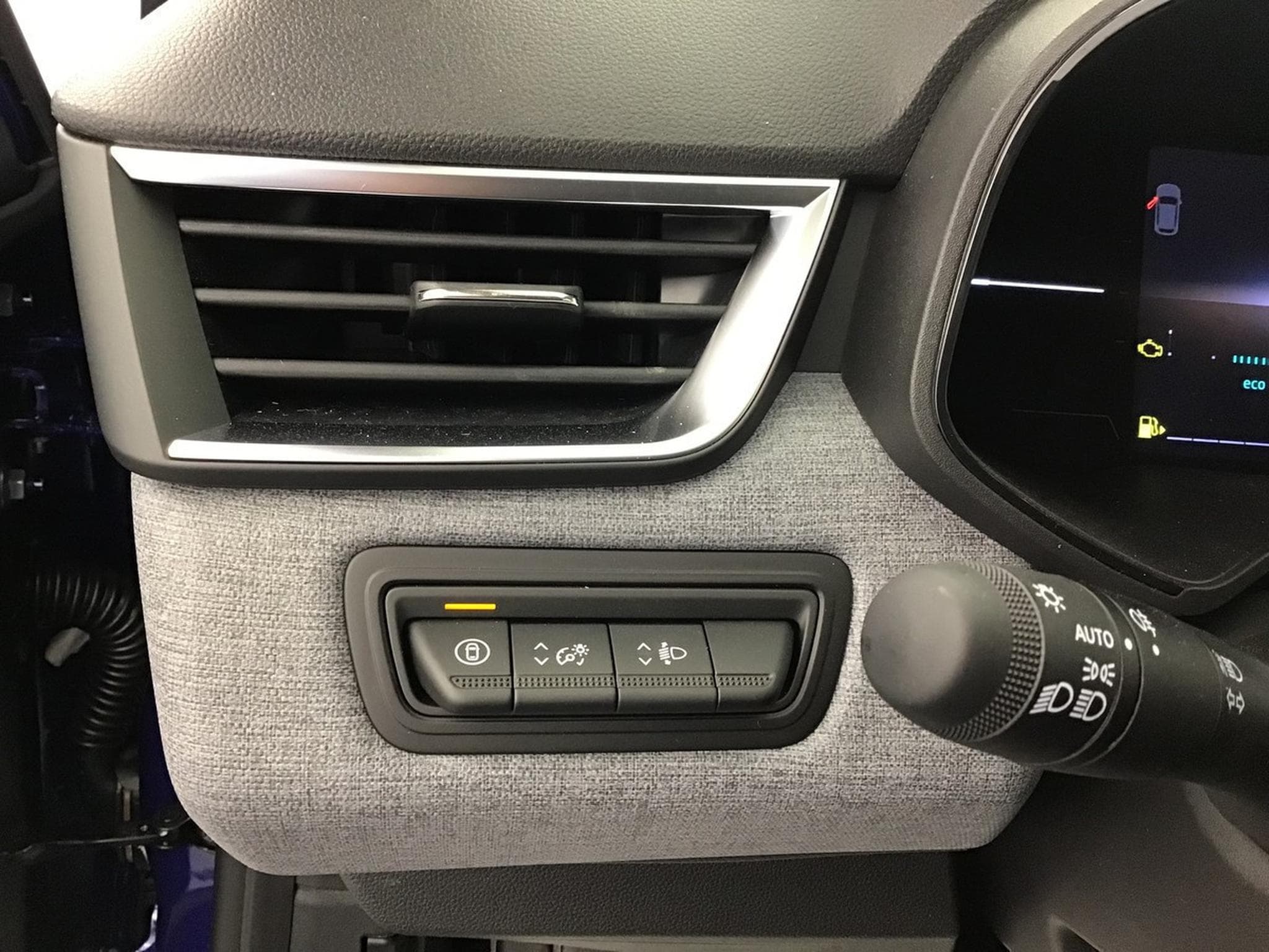 Renault Clio 1.5 dCi 101  Evolution (2025) - Photo 21