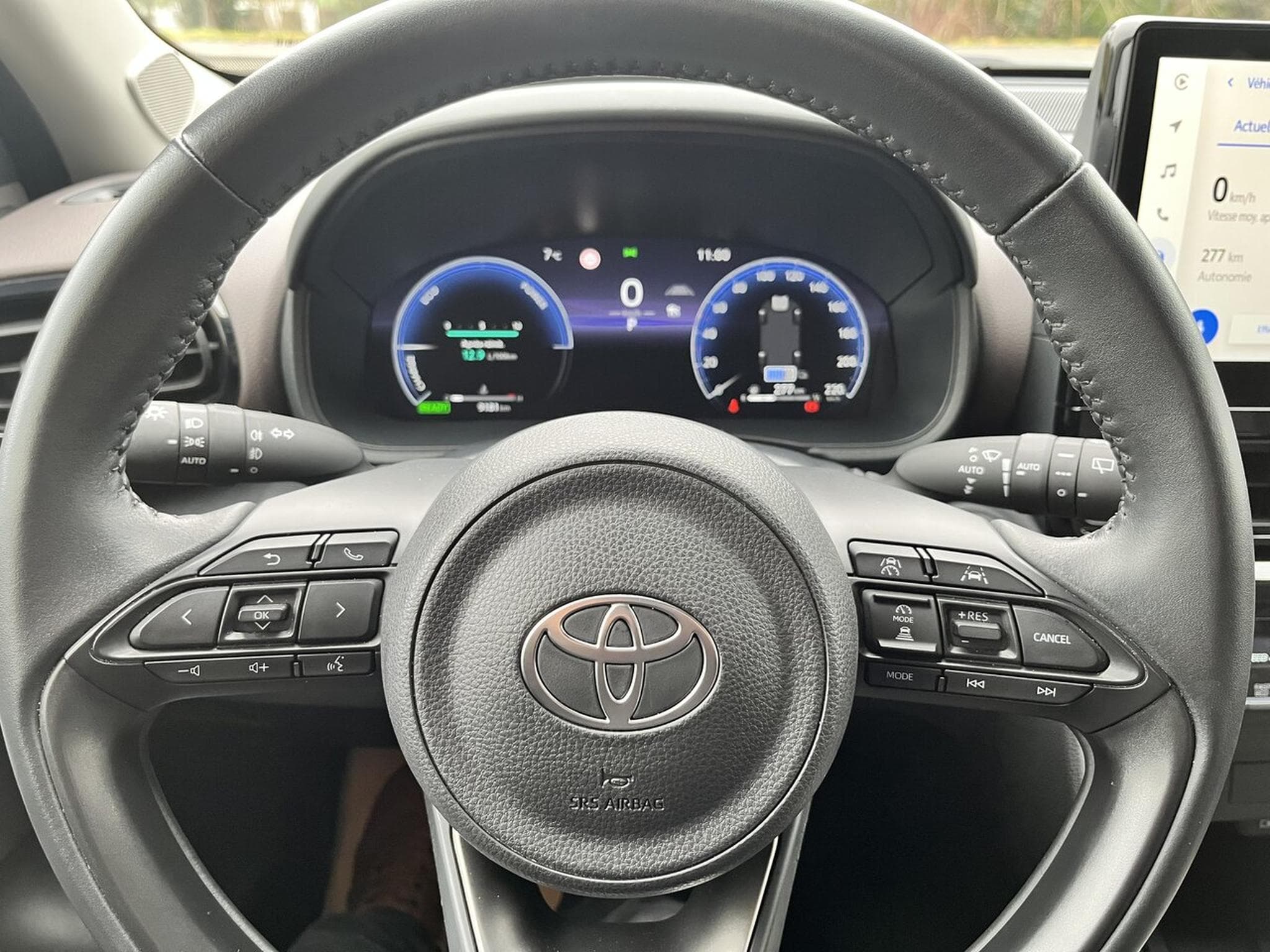 Toyota Yaris Cross 1.5 hybride 130 ch Dynamique + (2024) - Photo 15