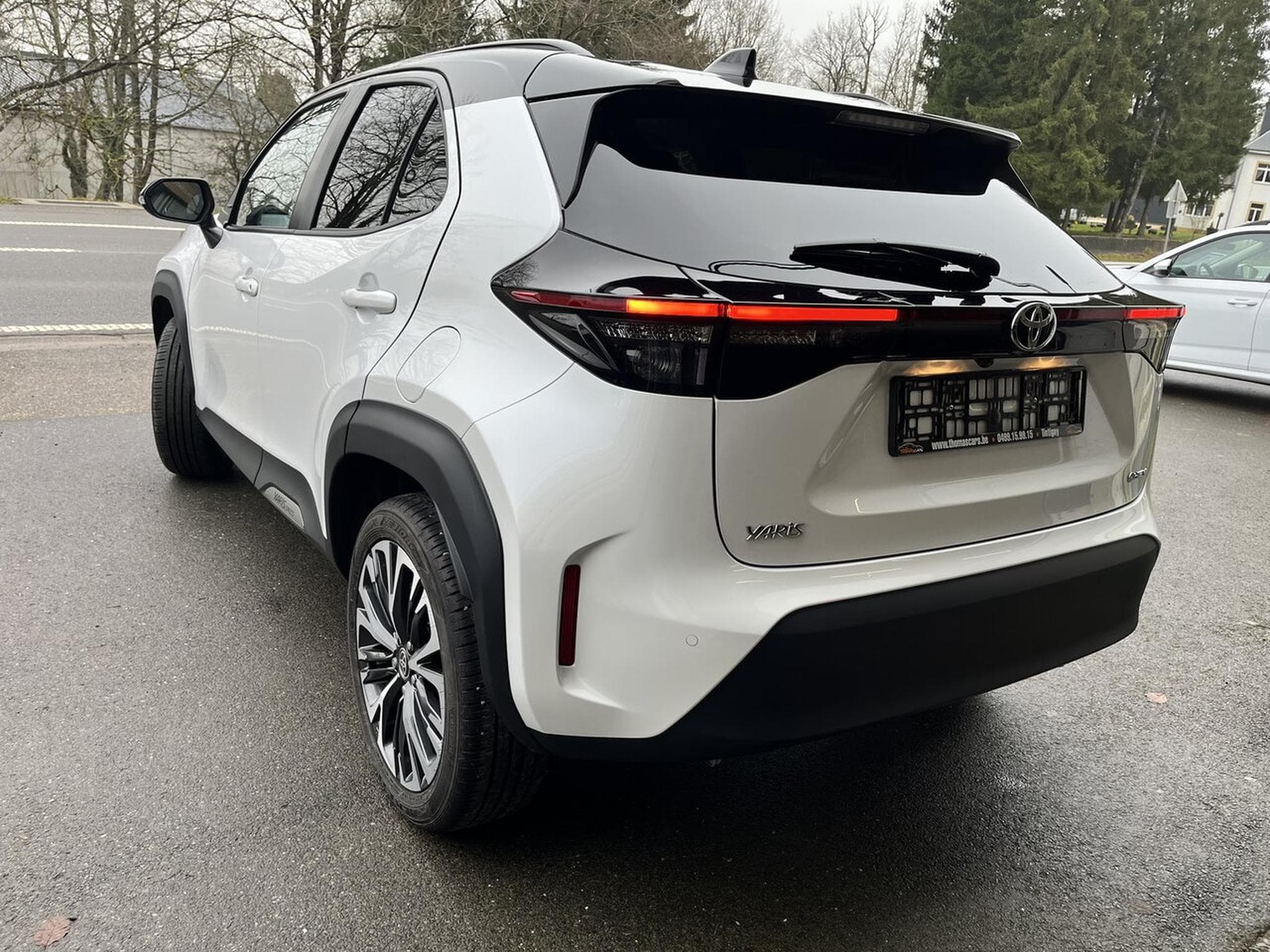 Toyota Yaris Cross 1.5 hybride 130 ch Dynamique + (2024) - Photo 4