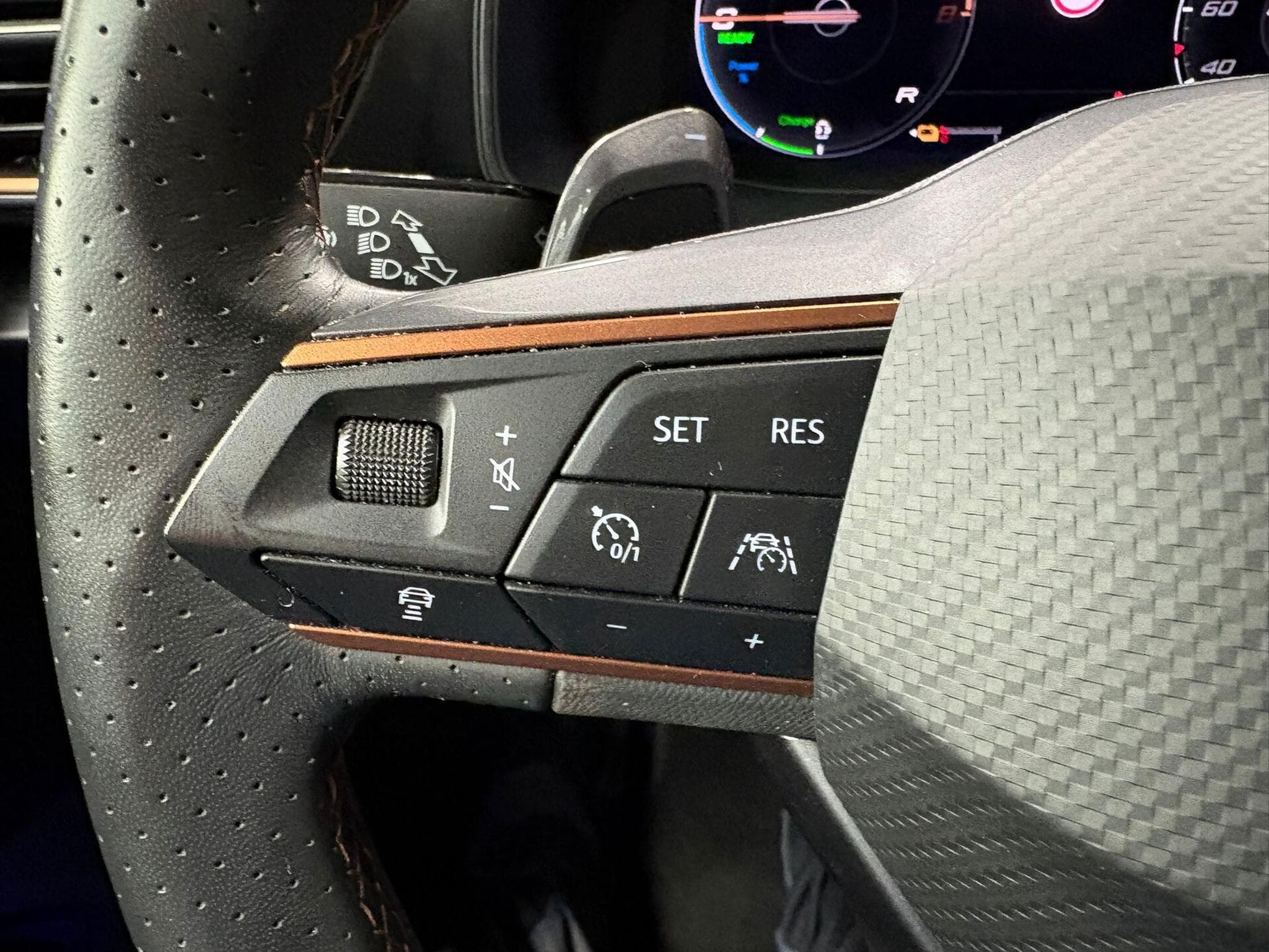 Cupra Formentor 1.4 hybride rechargeable 245 CV DSG6 (2023) - Foto 11