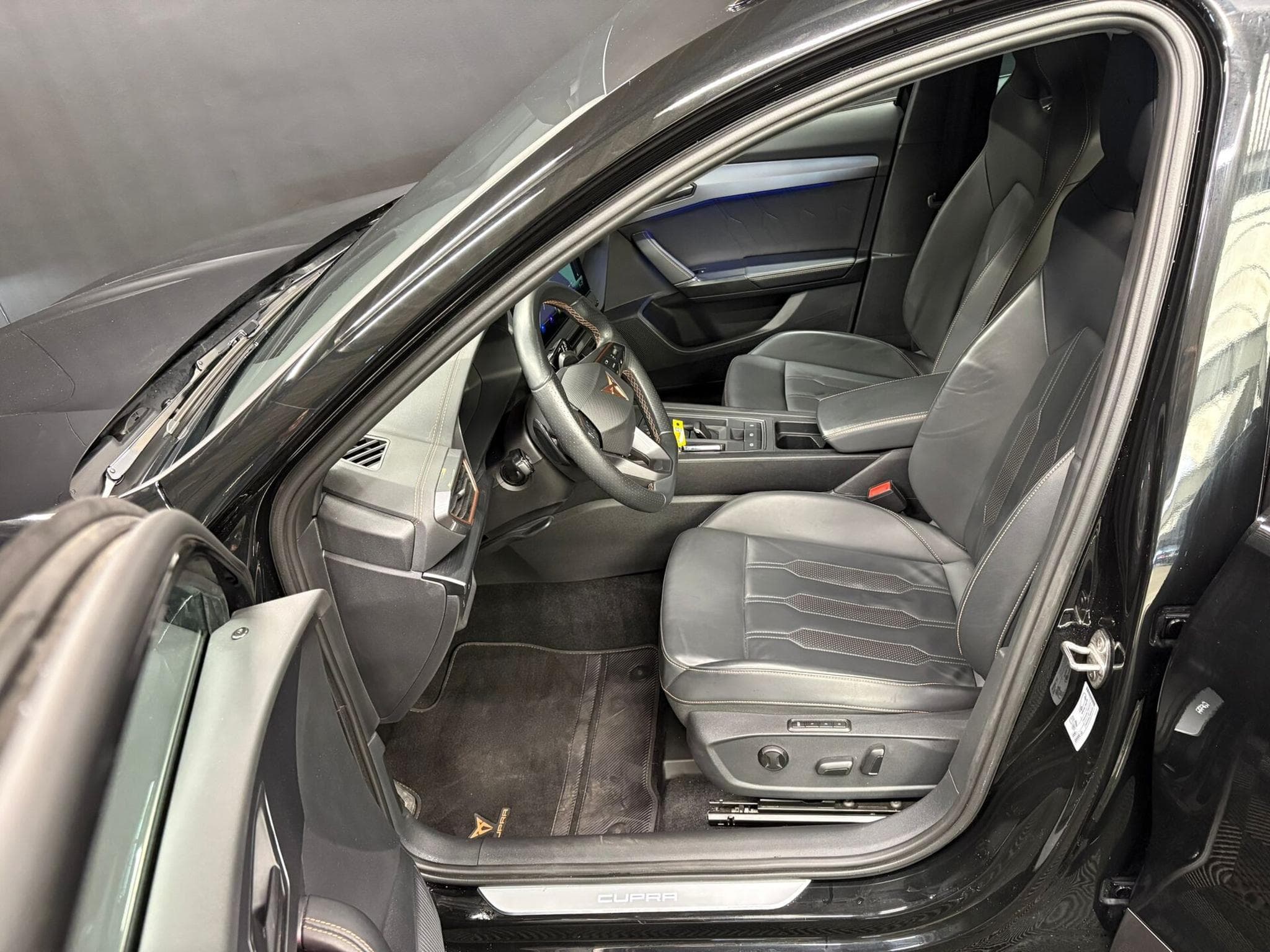 Cupra Formentor 1.4 hybride rechargeable 245 CV DSG6 (2023) - Foto 14