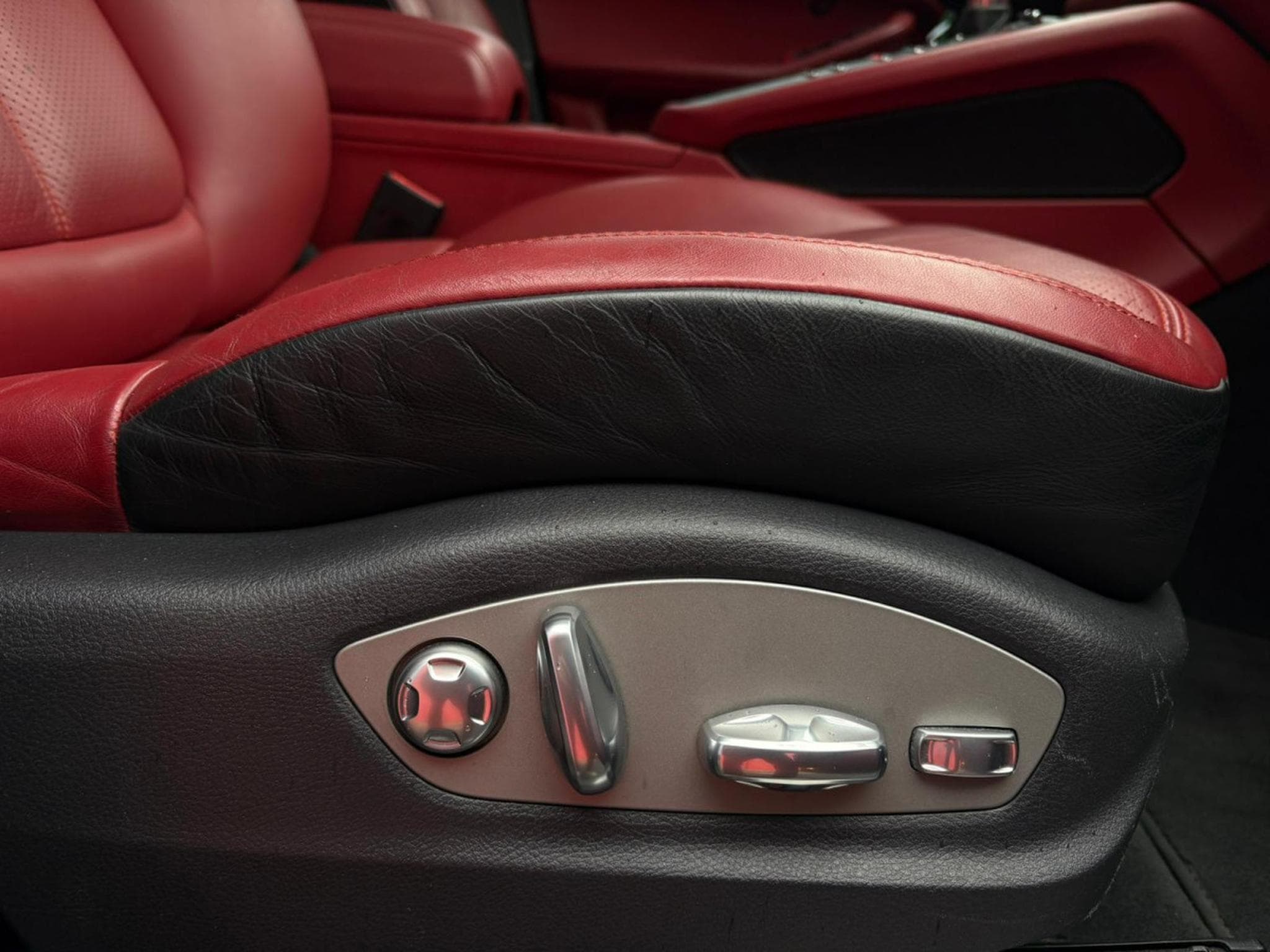 Porsche Macan S DIESEL TVA (2014) - Photo 25