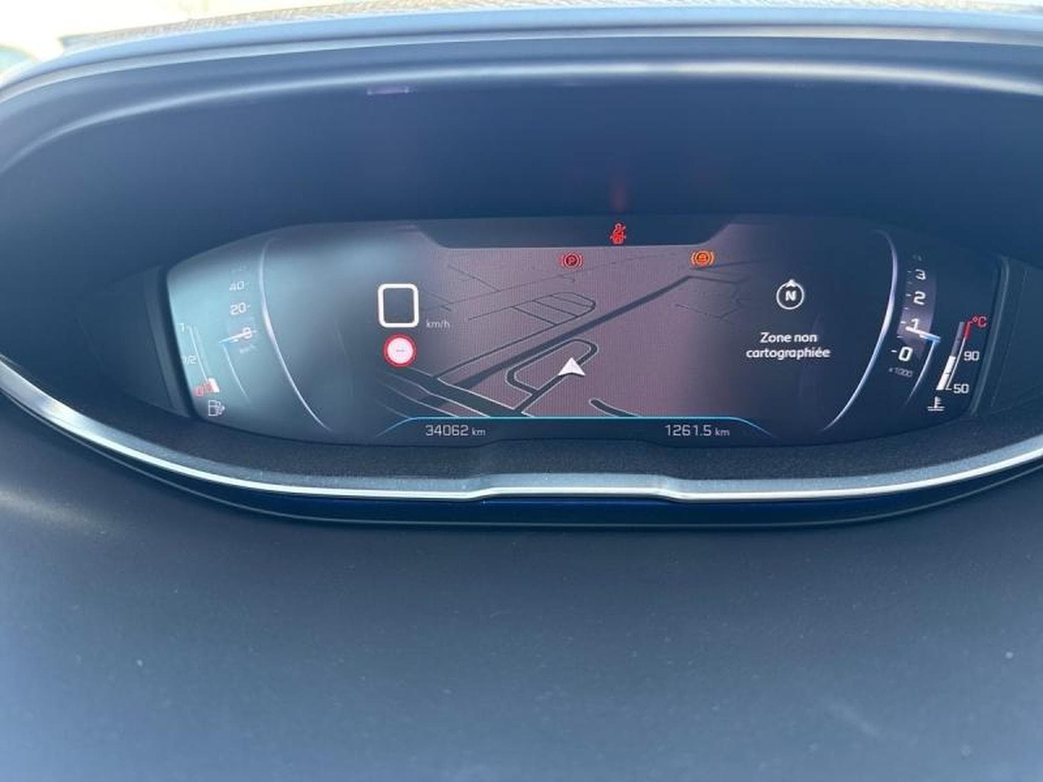 PEUGEOT 3008 1.2 PureTech 130ch S&S Allure Pack (2024) - Photo 4