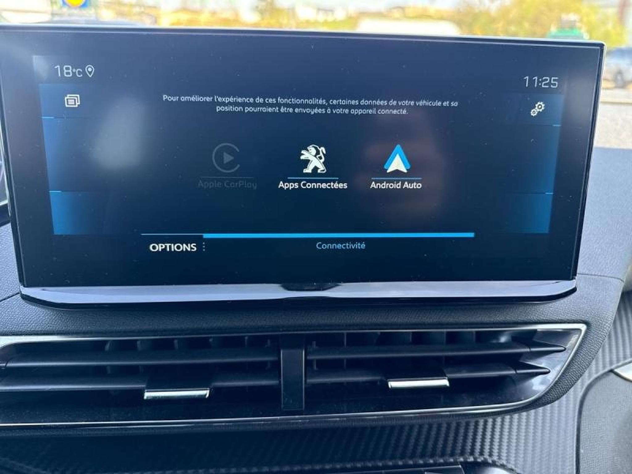 PEUGEOT 3008 1.2 PureTech 130ch S&S Allure Pack (2024) - Photo 8