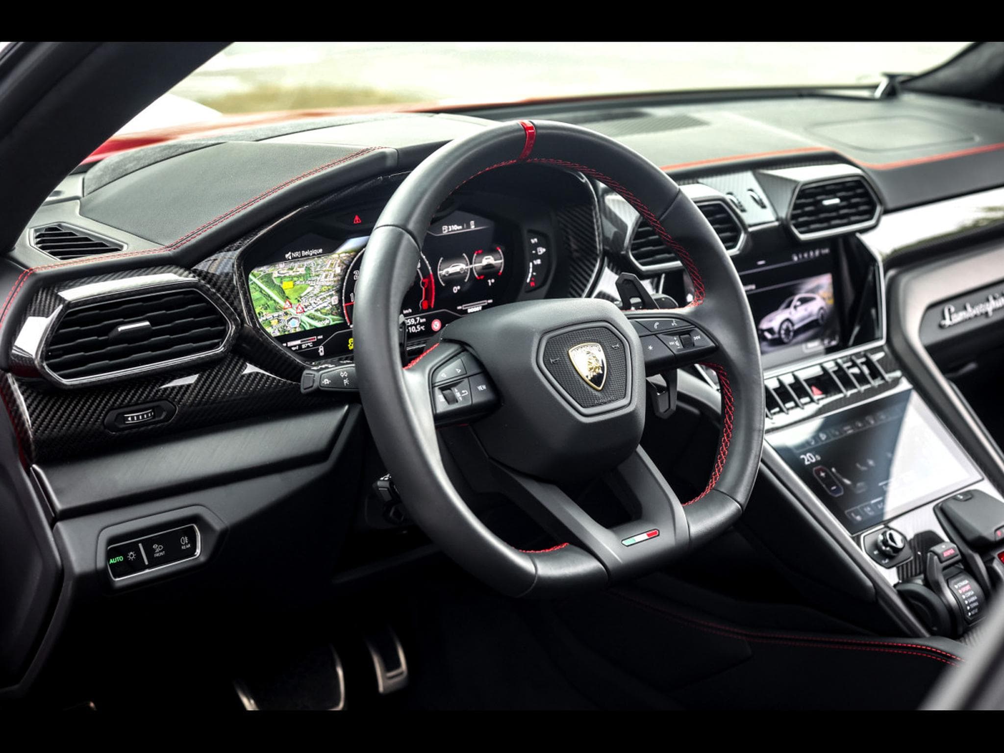 Lamborghini Urus 4.0 V8 S (666 CH) - ROSSO EFESTO (2023) - Photo 10